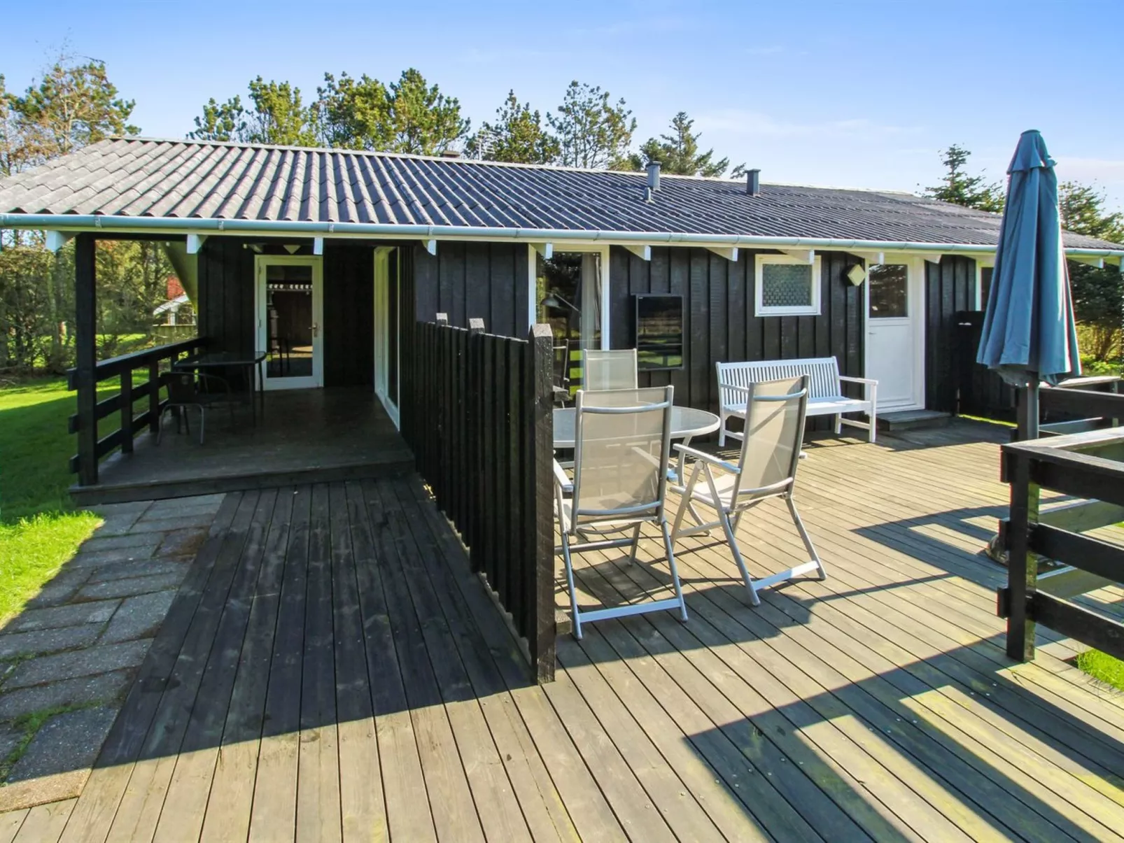 "Conradine" - 500m from the sea-Buiten