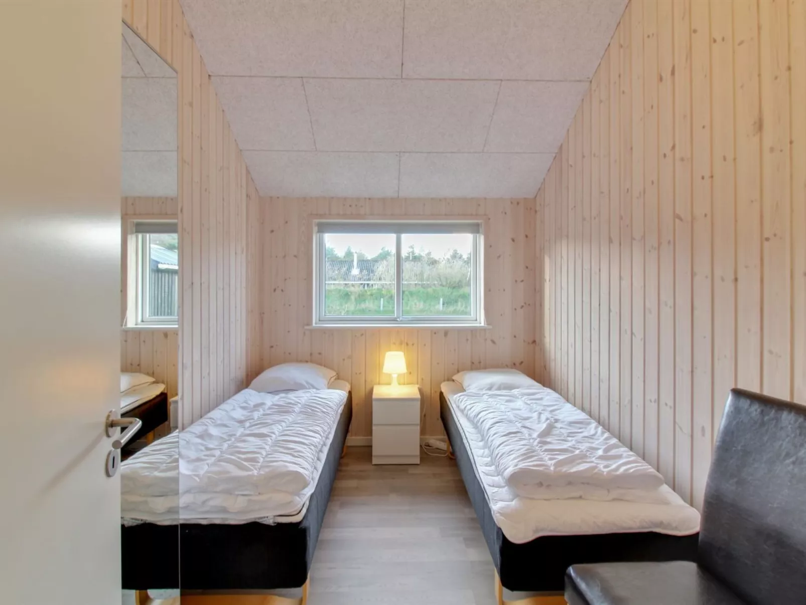 "Ethel" - 1.5km to the fjord-Binnen