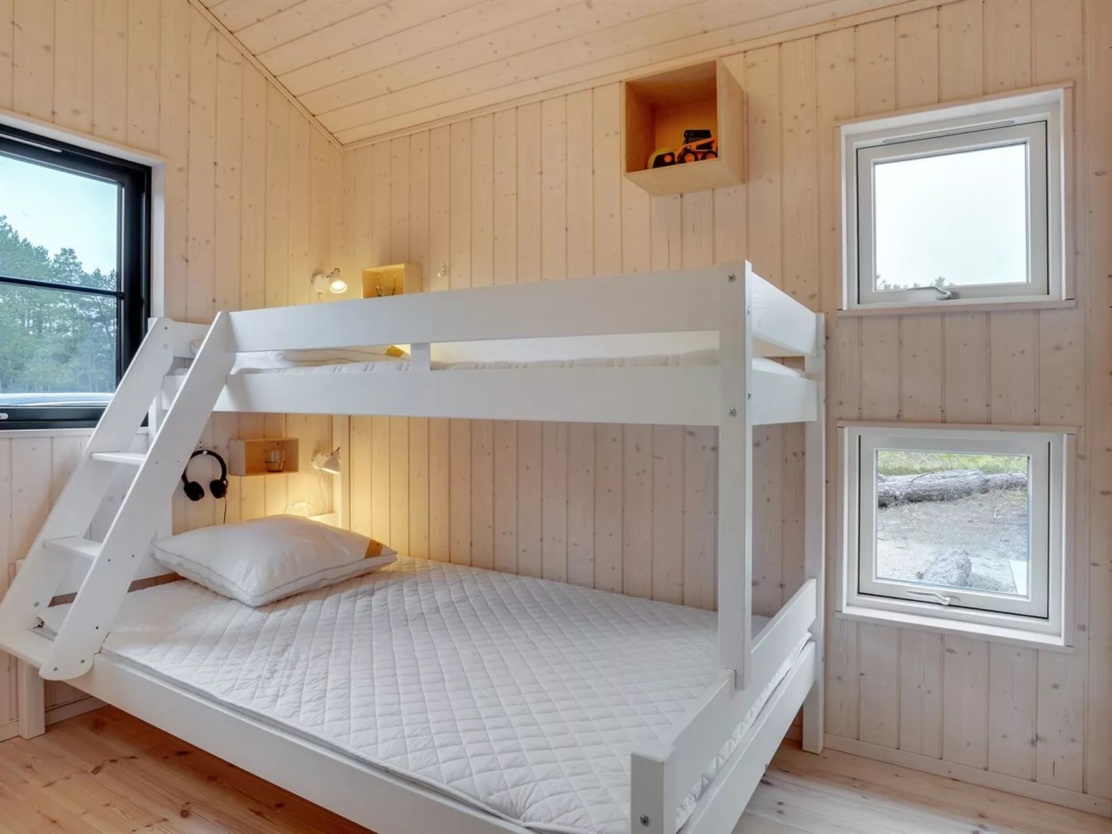 "Turkka" - 3.8km from the sea-Binnen