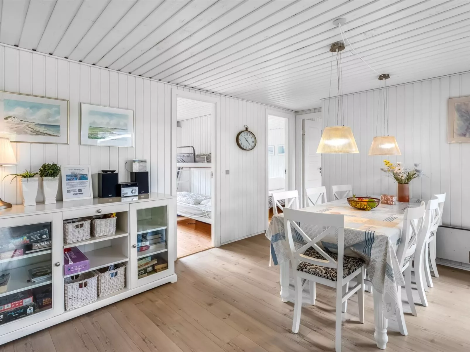 "Swaantje" - 400m from the sea-Binnen