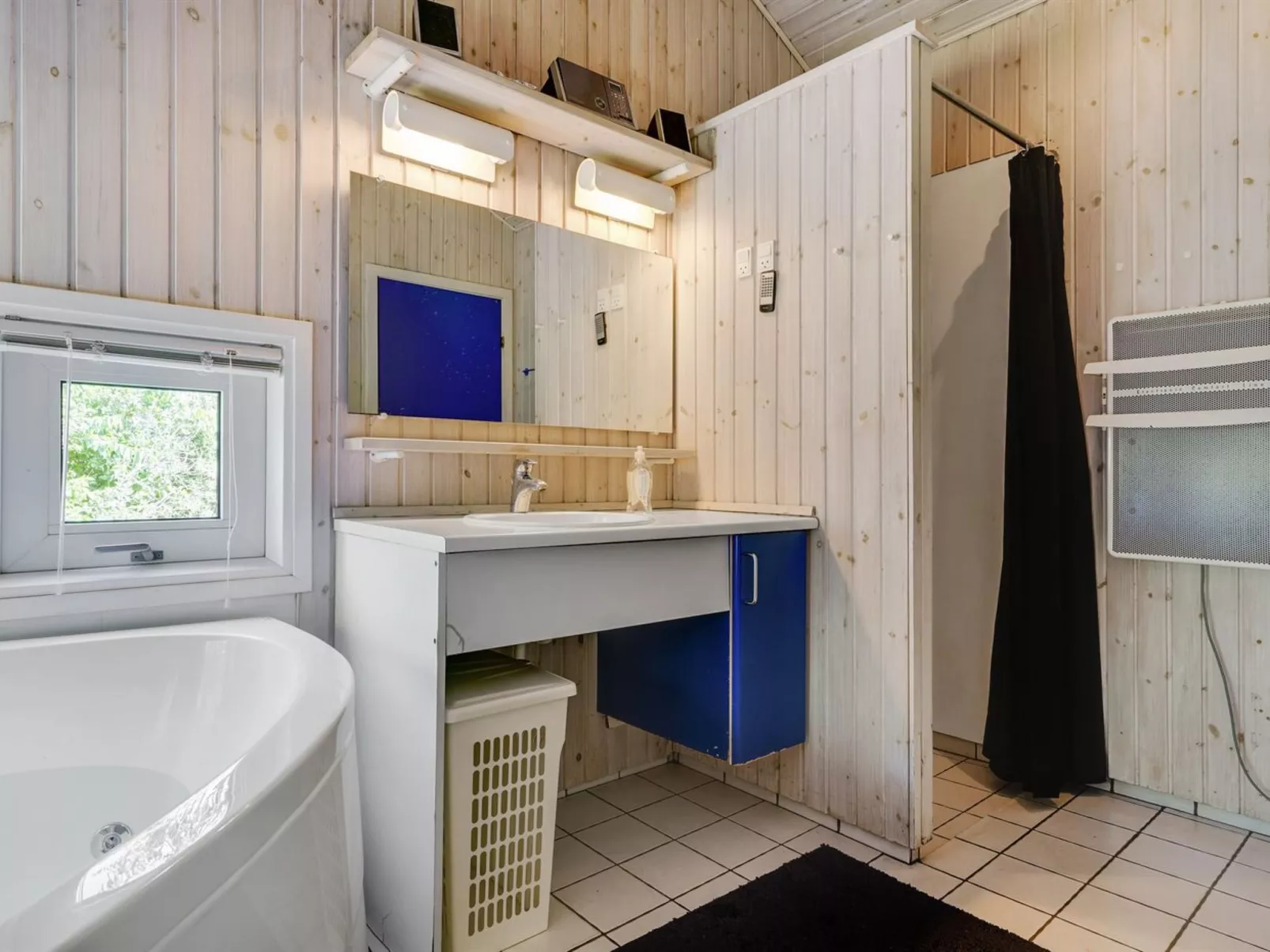 "Euphemia" - 900m from the sea-Binnen