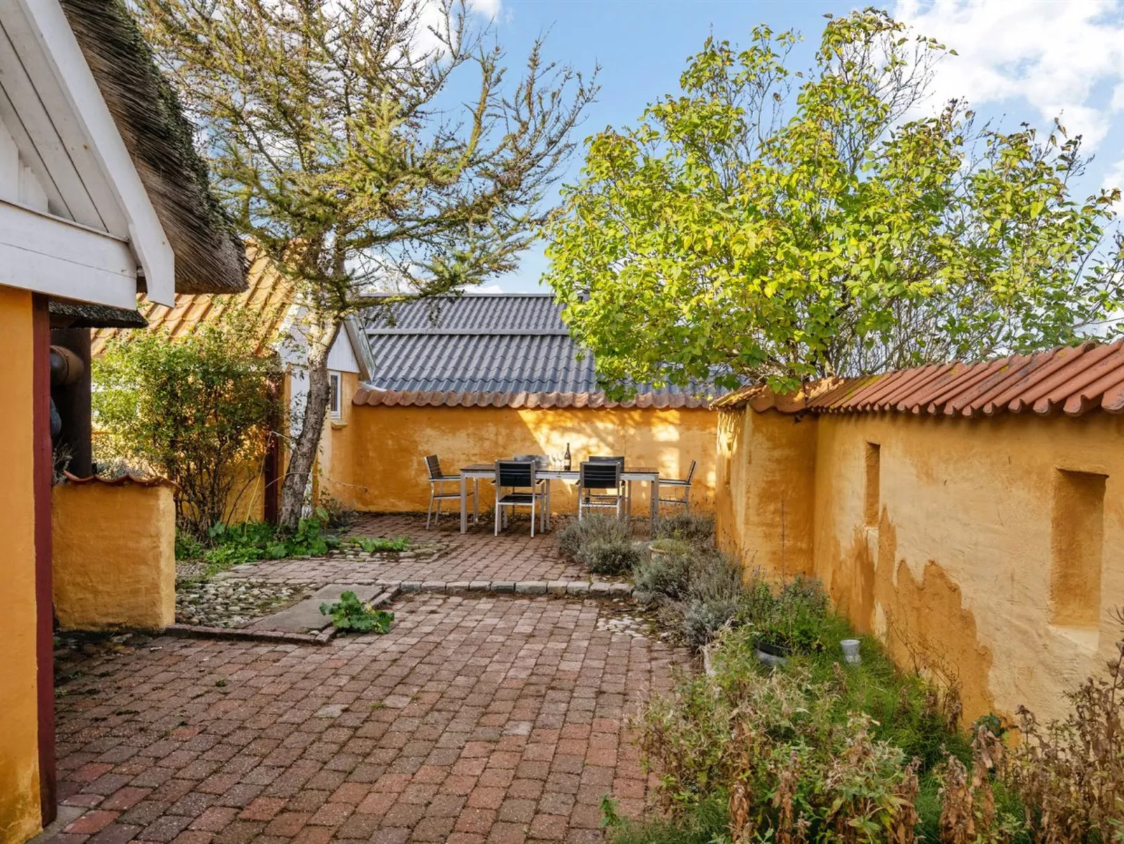 "Ethly" - 50m from the sea-Buiten