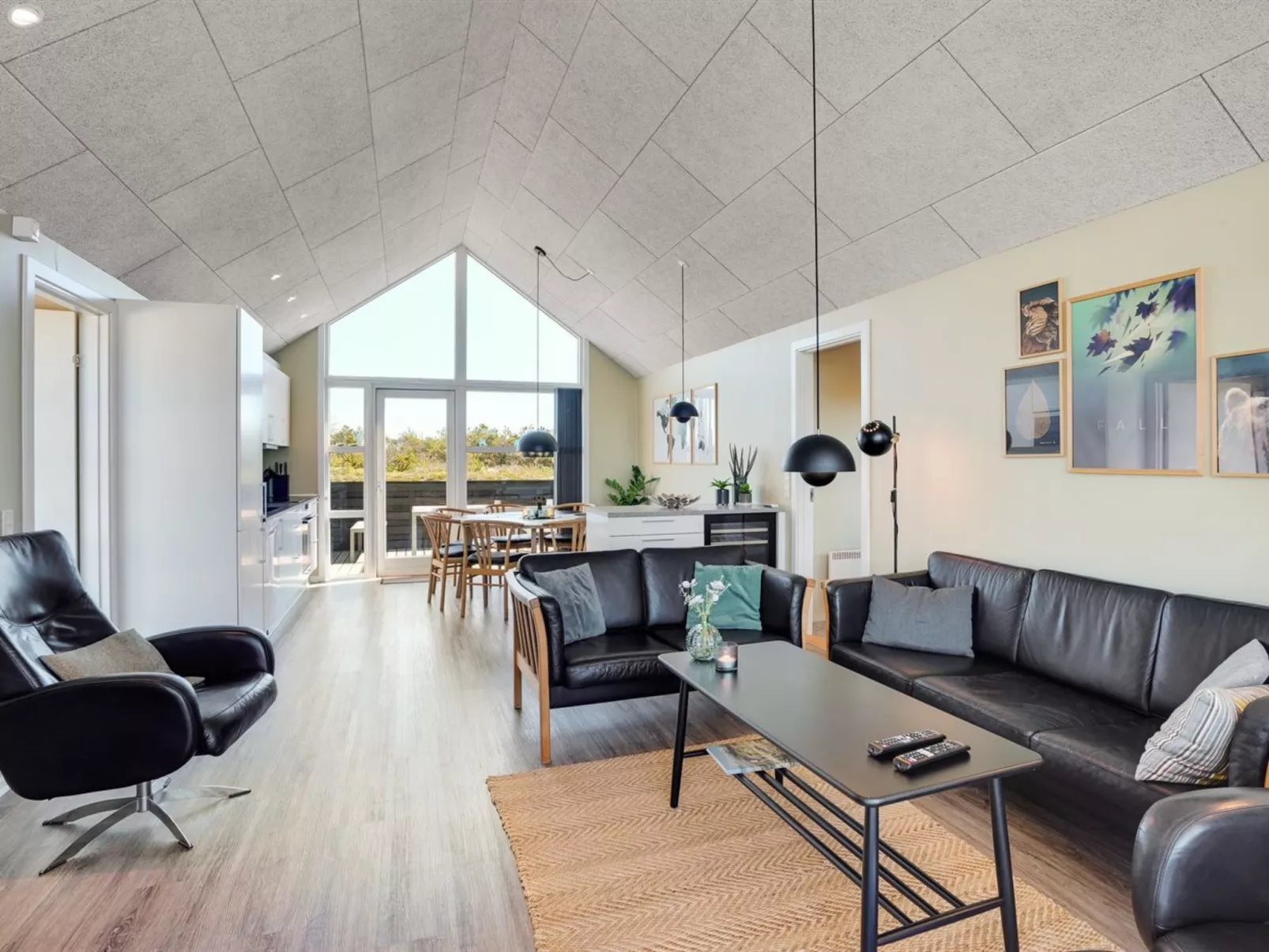 "Eliena" - 500m from the sea-Binnen