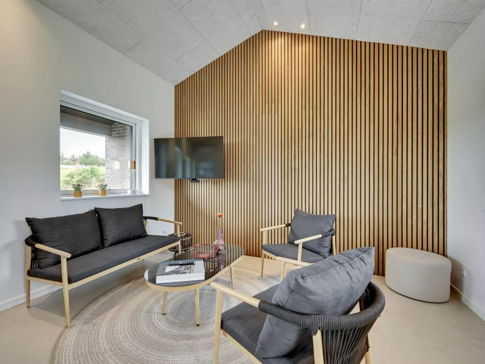 "Pejo" - 950m from the sea-Binnen