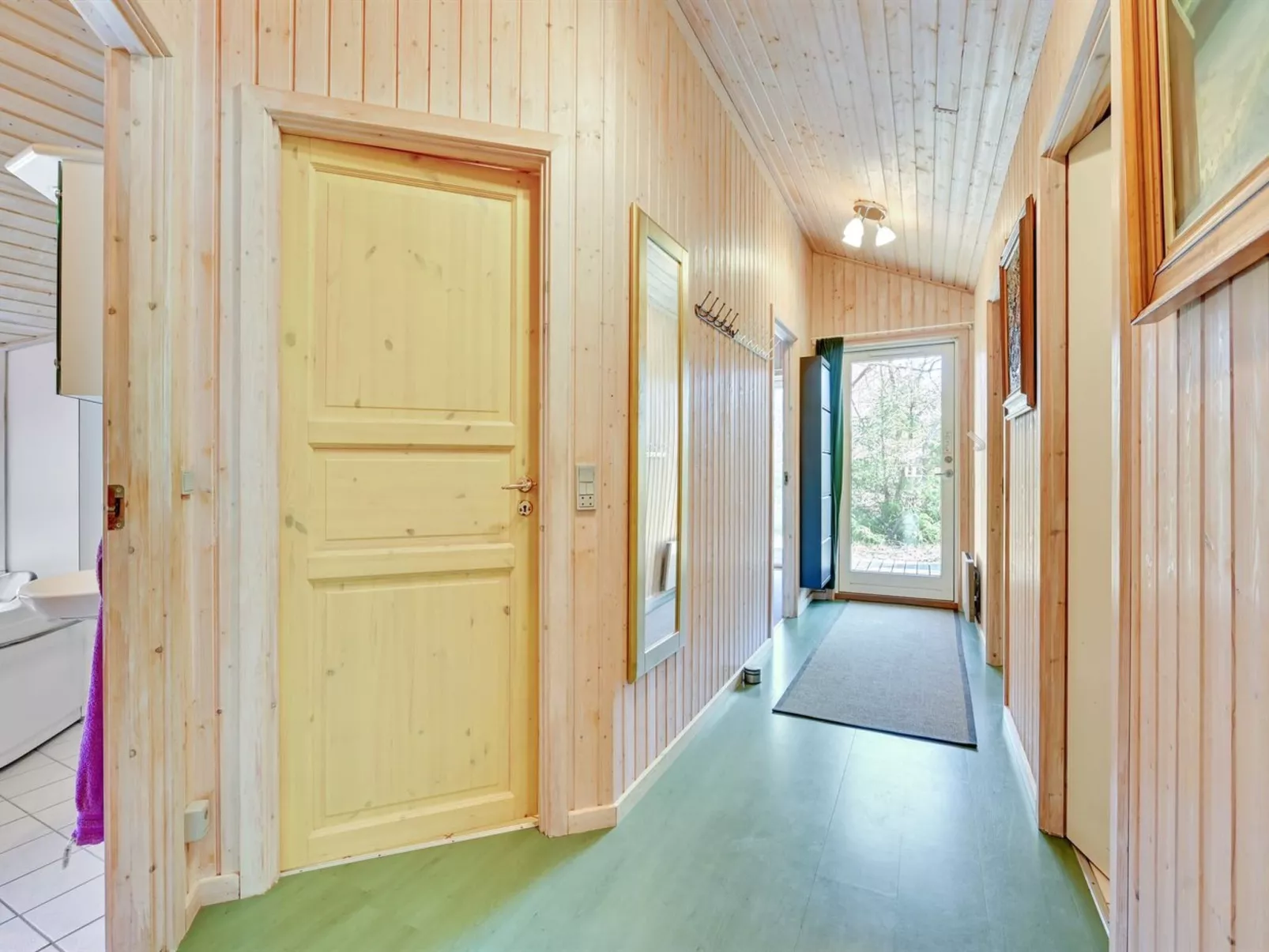 "Landuin" - 230m from the sea-Binnen