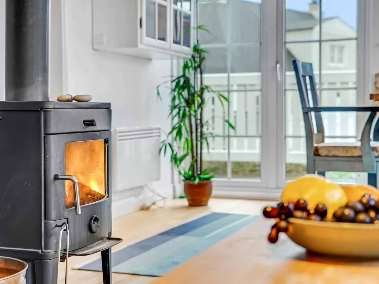 "Jannike" - 100m from the sea-Binnen