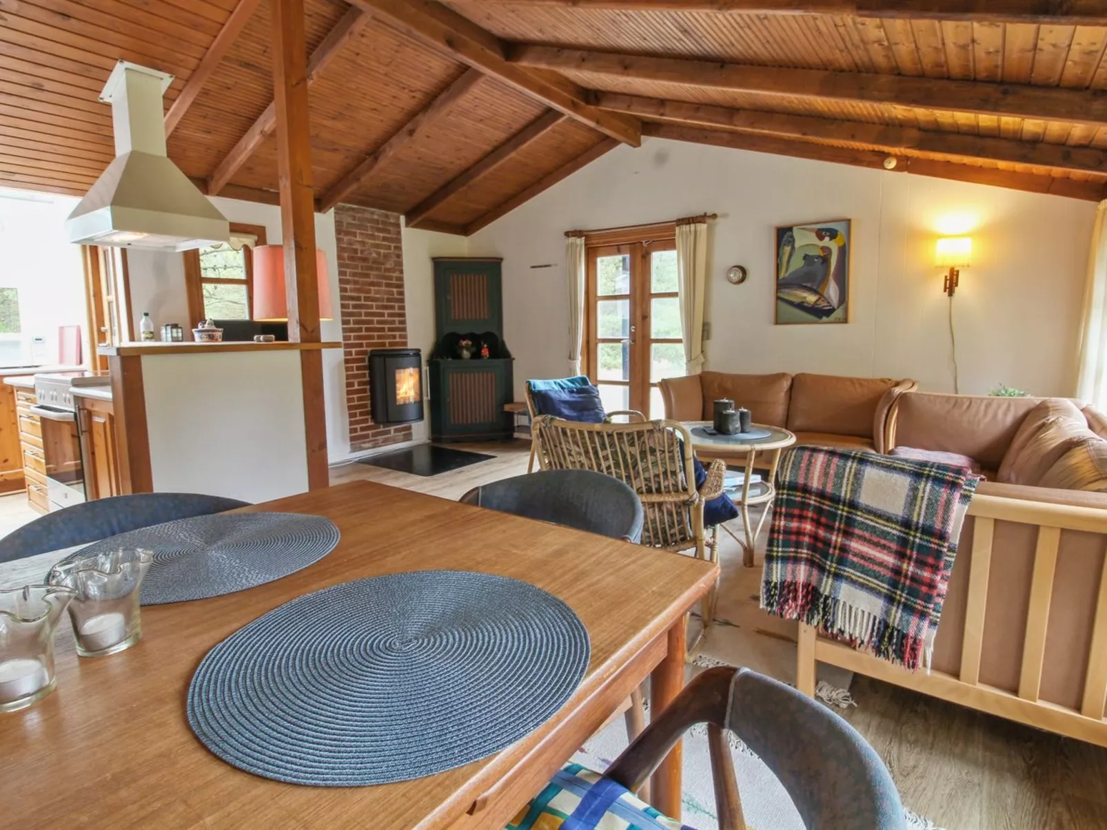 "Tirsa" - 3.9km from the sea-Binnen