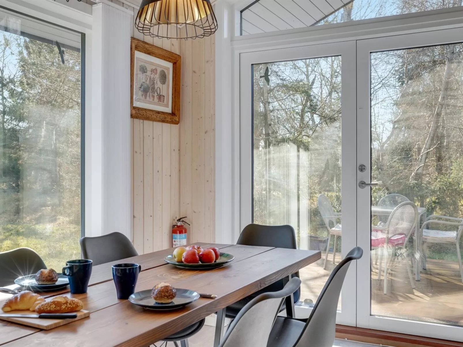 "Tancred" - 200m from the sea-Binnen