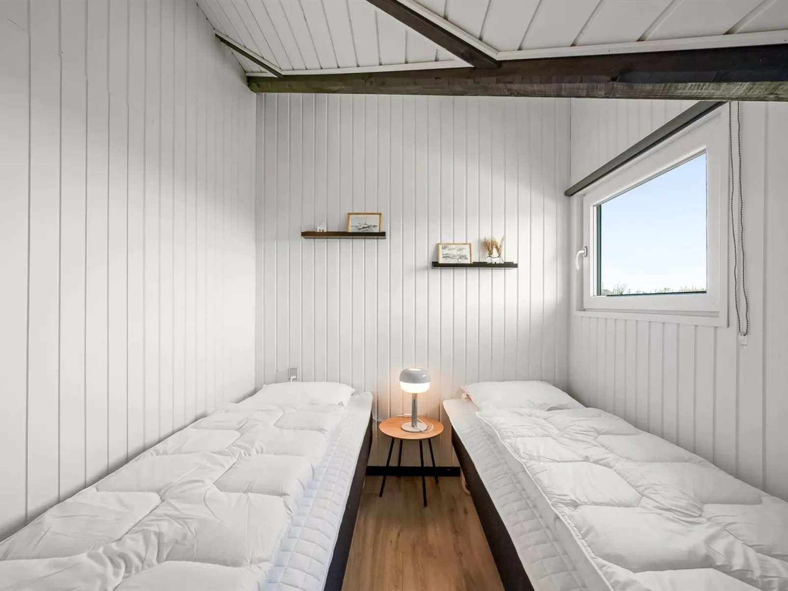 "Arla" - 200m from the sea-Binnen