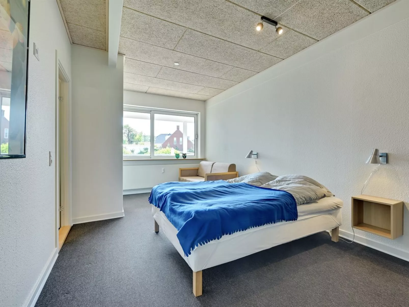 "Irma" - 25m from the sea-Binnen