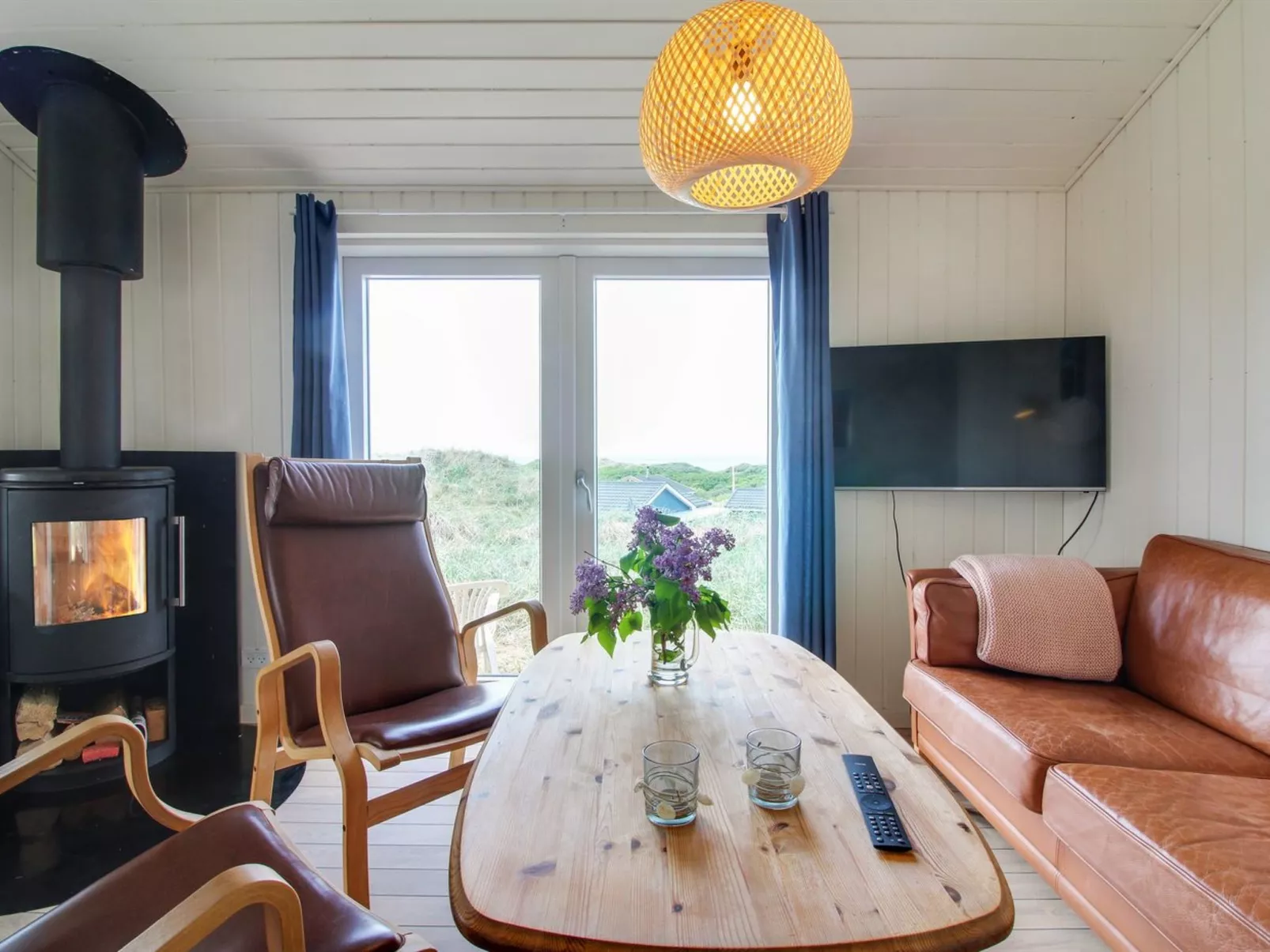 "Marius" - 200m from the sea-Binnen