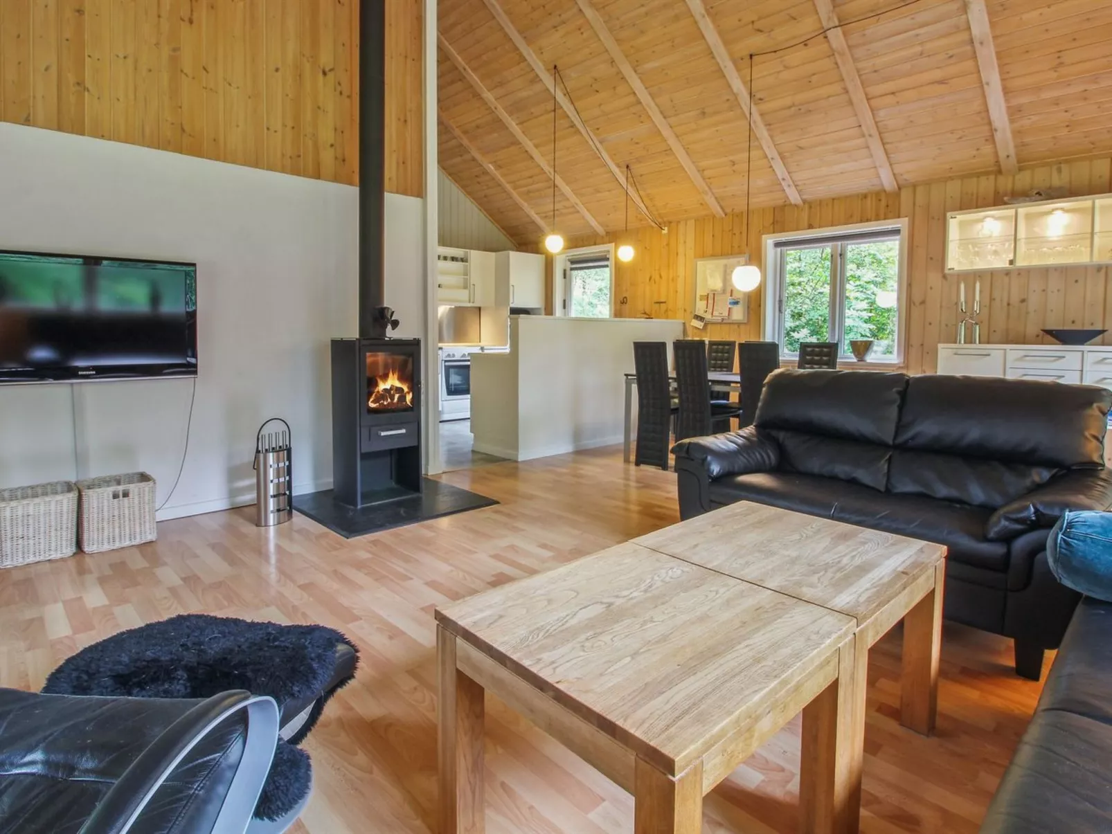 "Heina" - 25km from the sea-Binnen