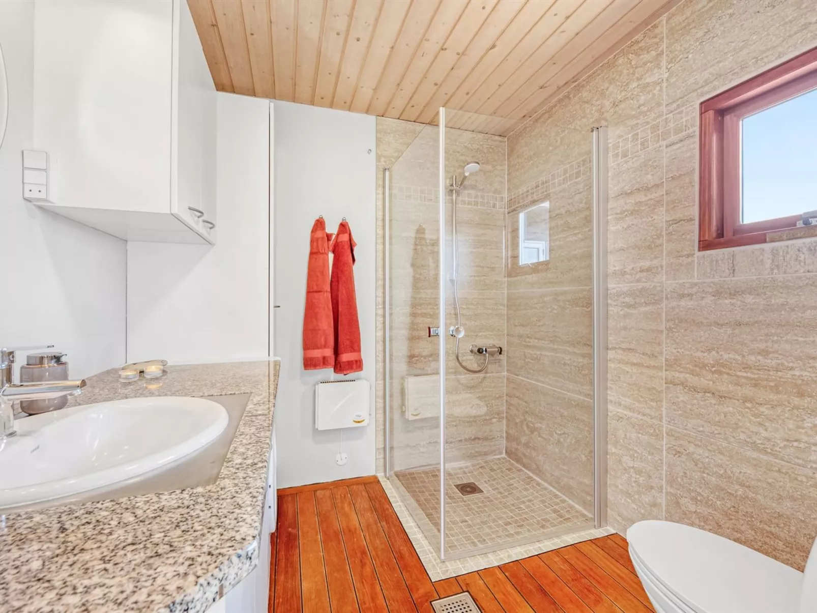 "Viveka" - 500m from the sea-Binnen