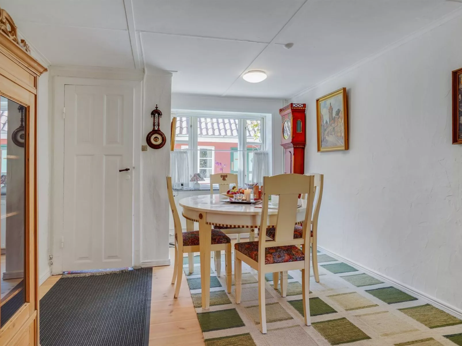 "Laust" - 250m from the sea-Binnen