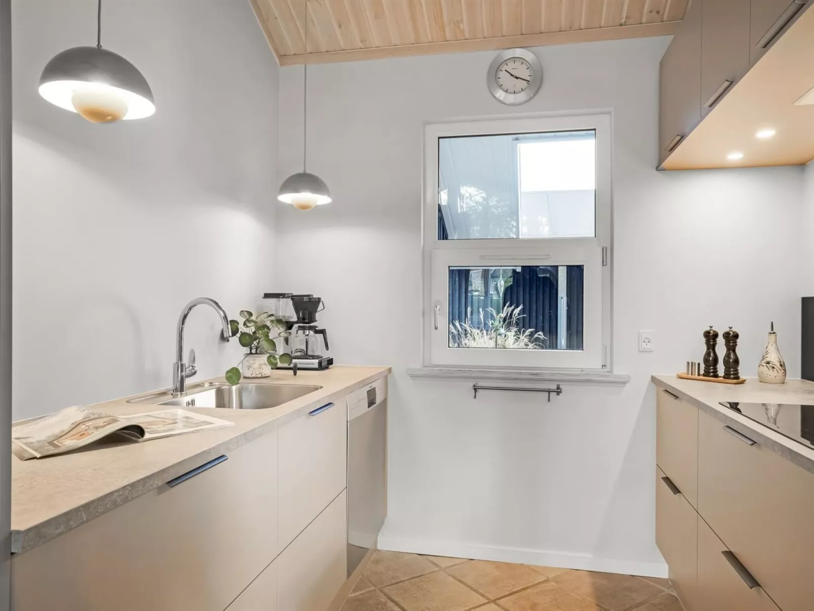 "Talula" - 350m from the sea-Binnen