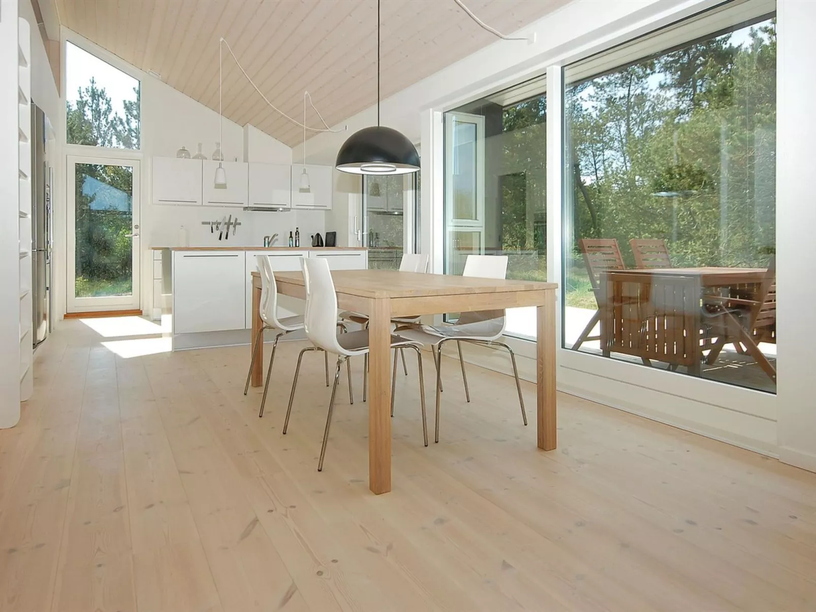 "Melinda" - 2km from the sea-Binnen