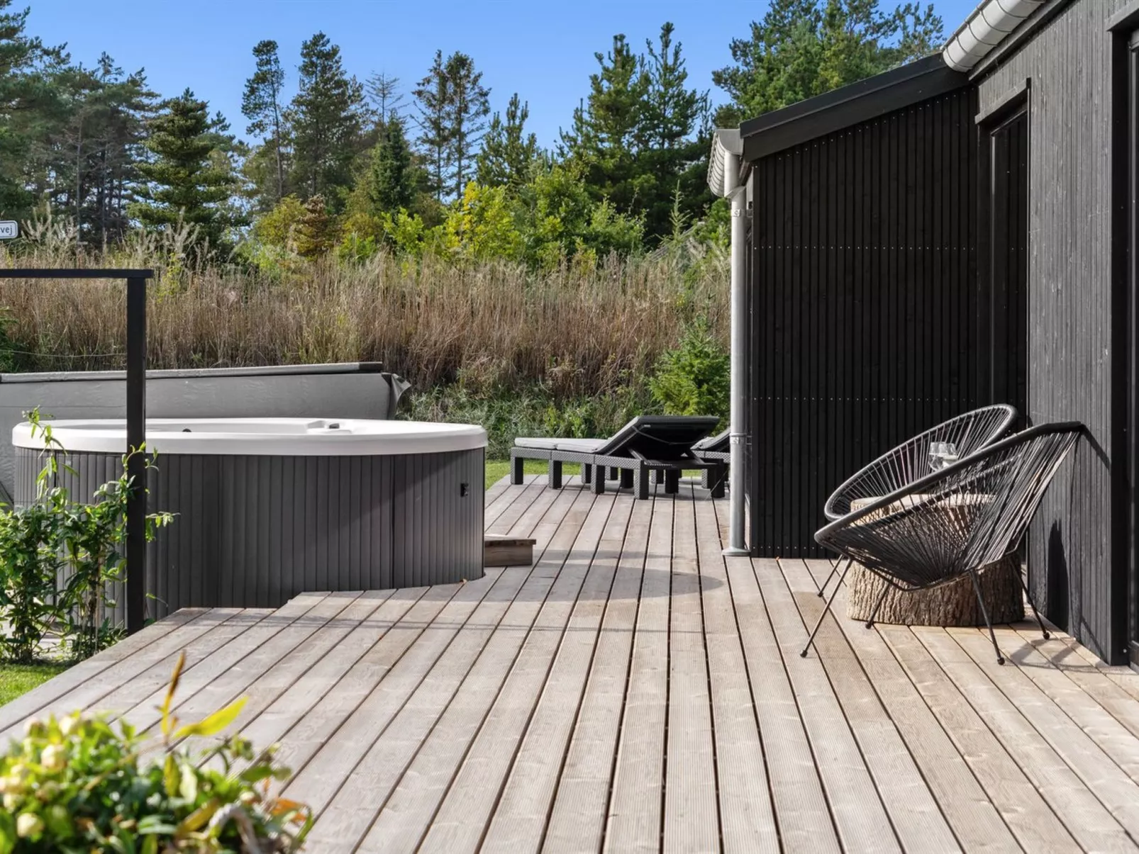 "Sinna" -  from the sea-Binnen