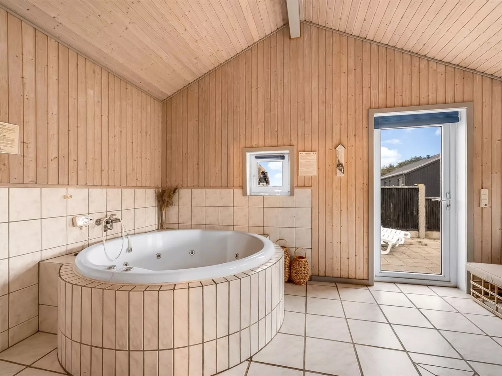 "Elnur" - 100m from the sea-Binnen