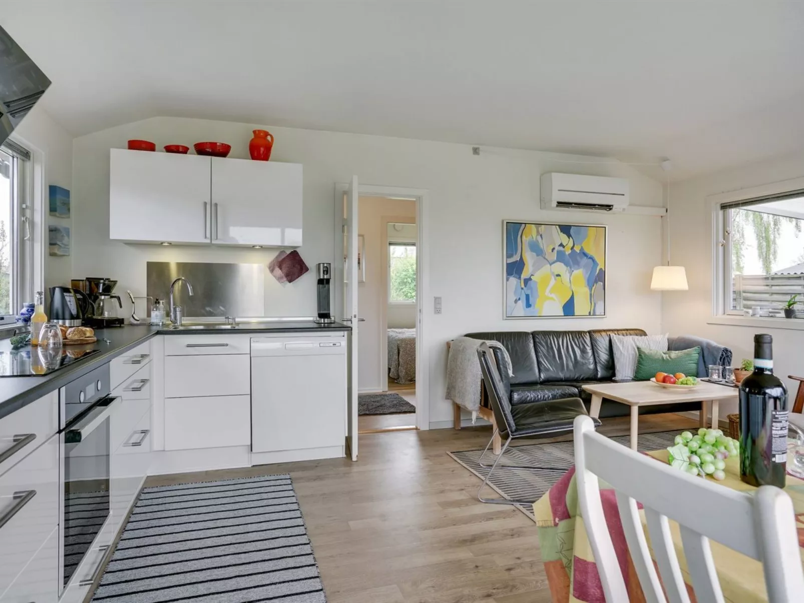 "Ainikki" - 200m from the sea-Binnen