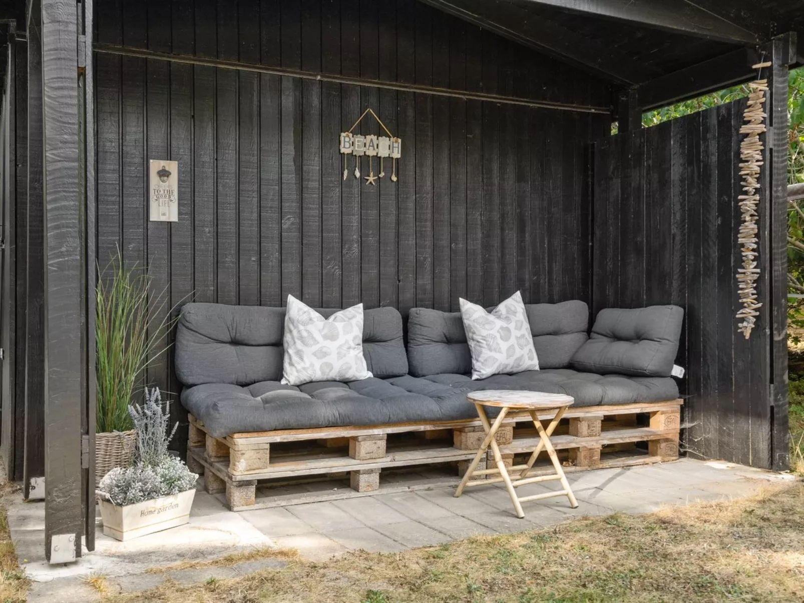 "Jelko" - 1.2km from the sea-Buiten