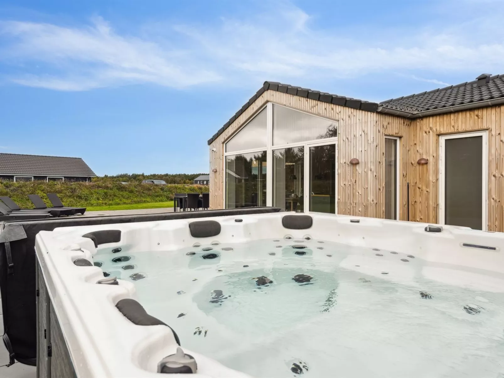 "Makedon" - 4.5km from the sea-Binnen