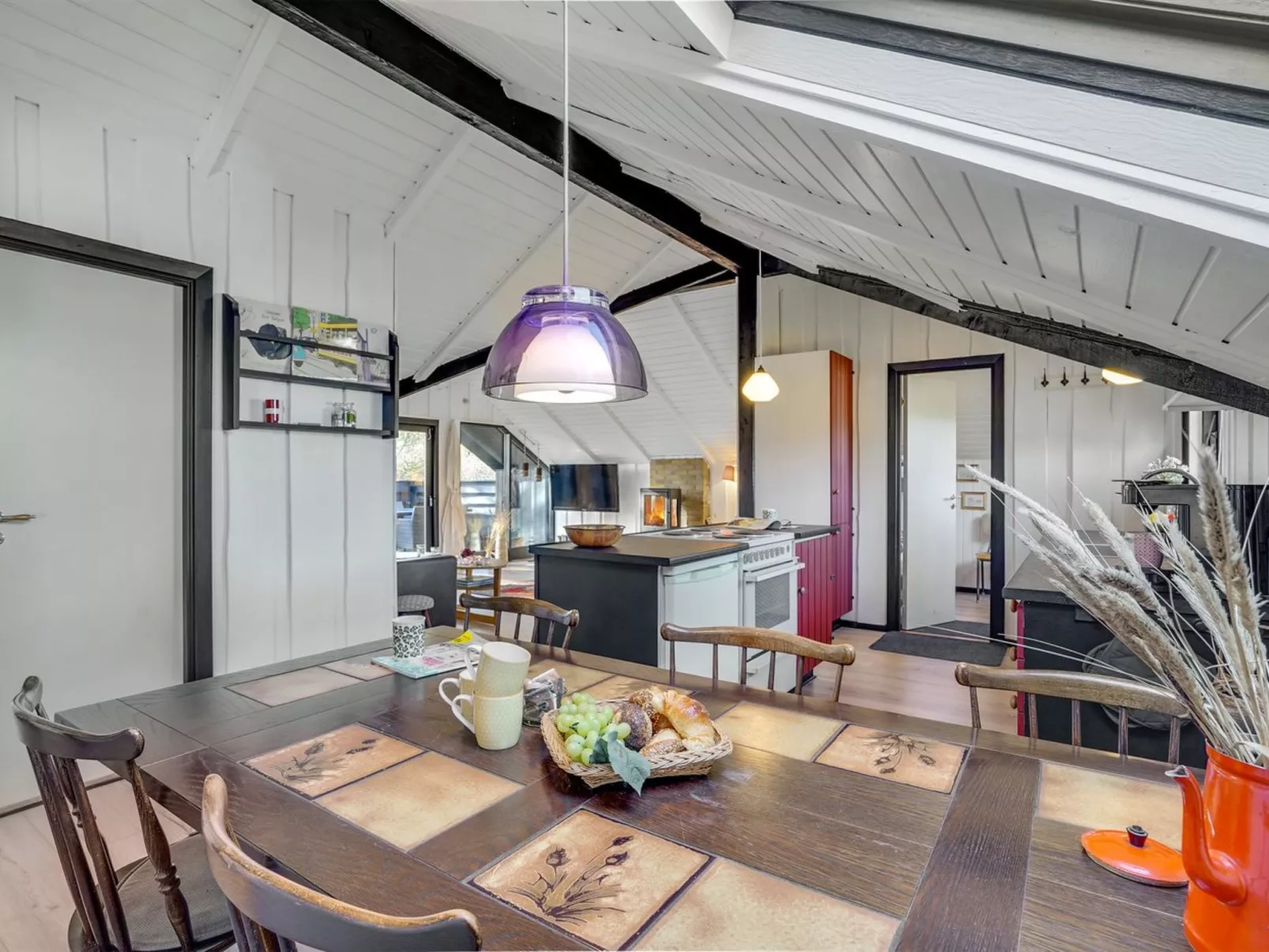 "Raita" - 350m to the fjord-Binnen