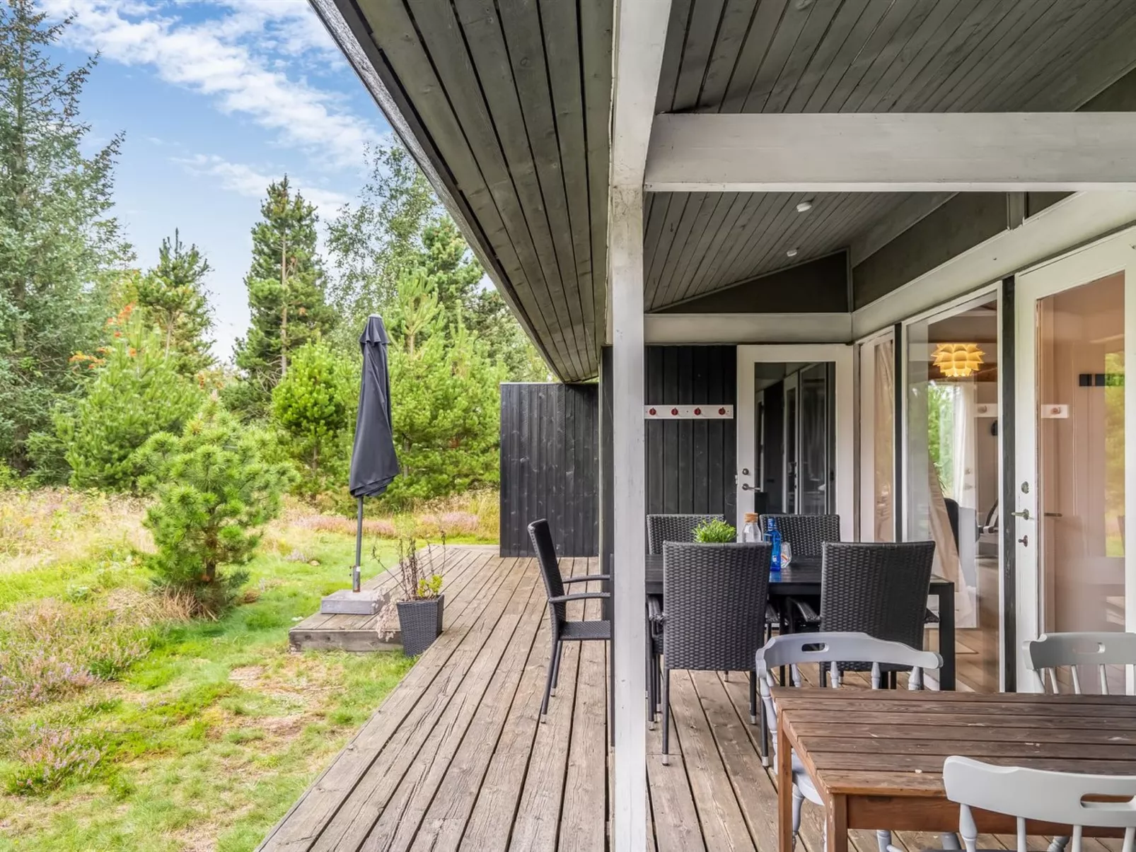 "Thomine" - 200m from the sea-Buiten