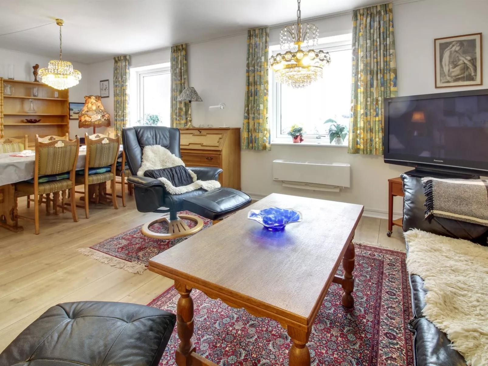 "Fiola" - 20km from the sea-Binnen