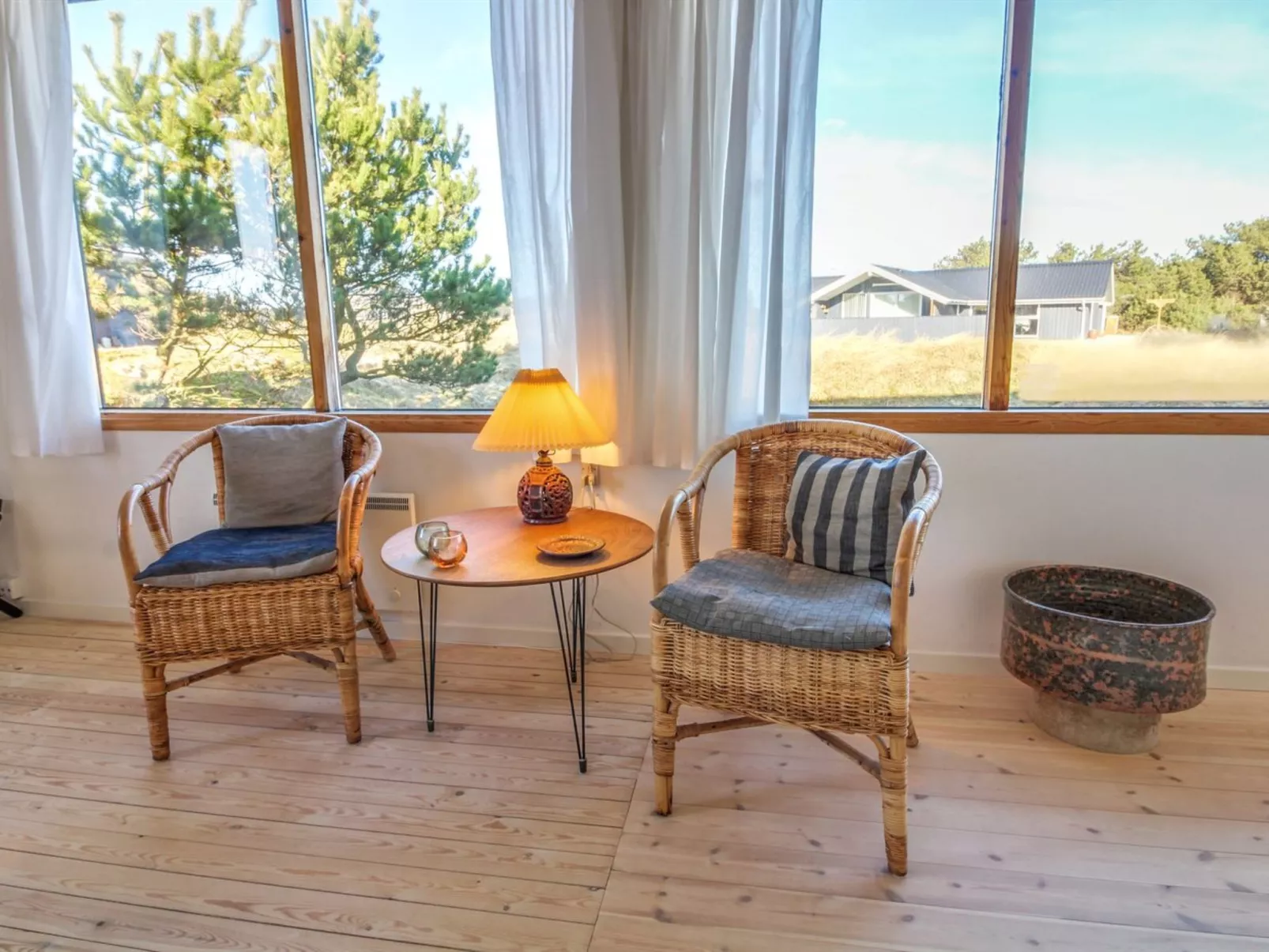 "Jules" - 300m from the sea-Binnen