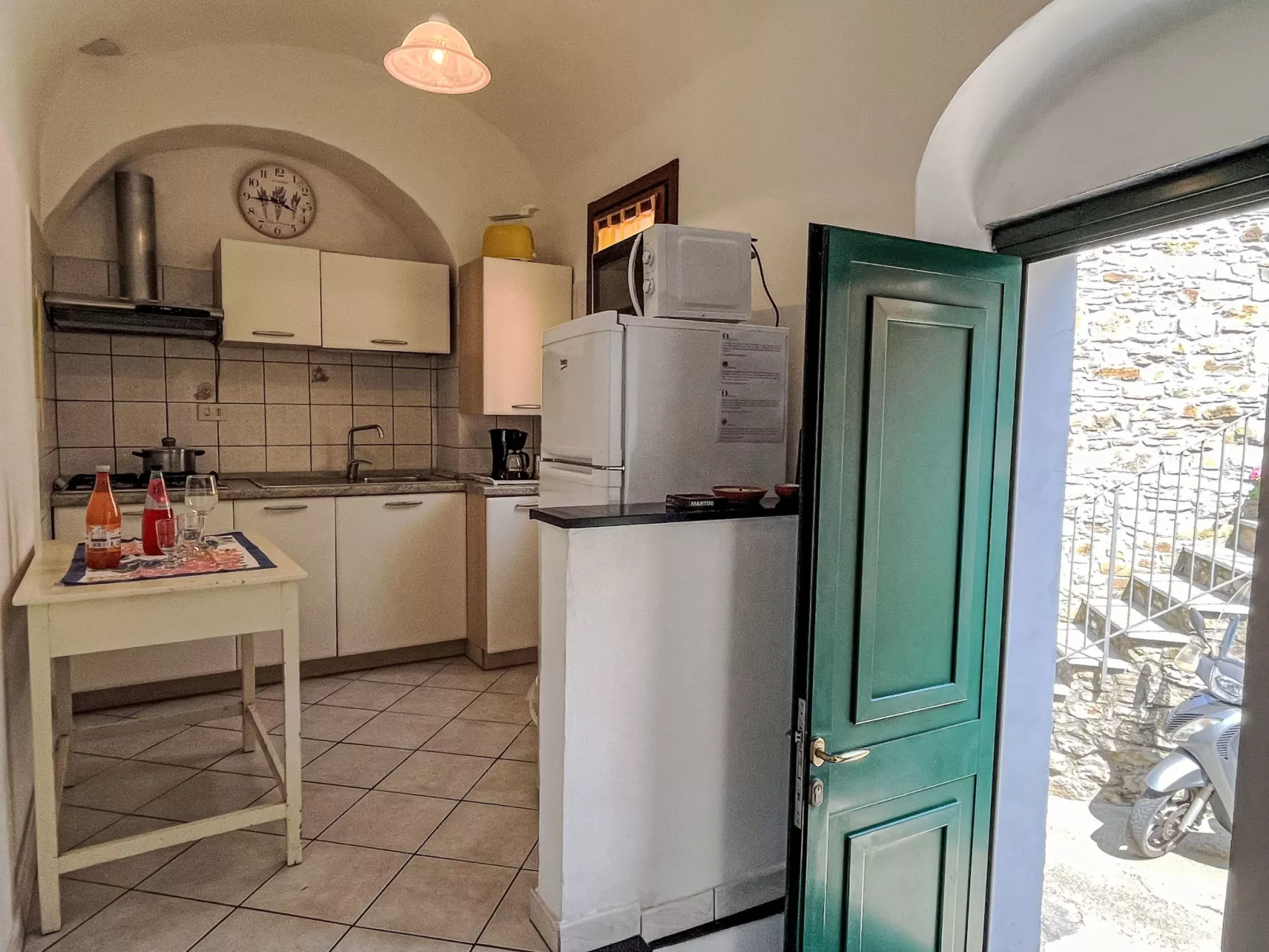 Elisa (DOL127)-Binnen