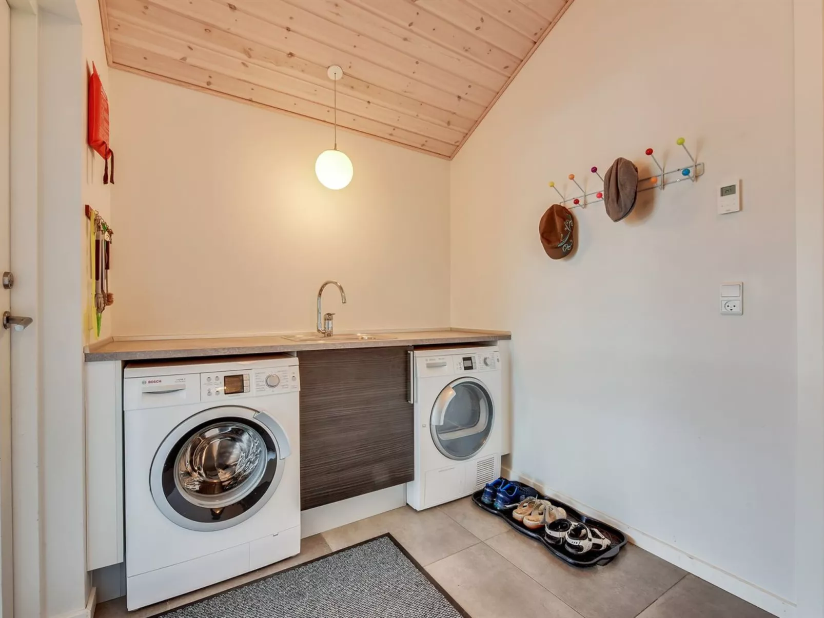 "Luzia" - 1.2km from the sea-Binnen