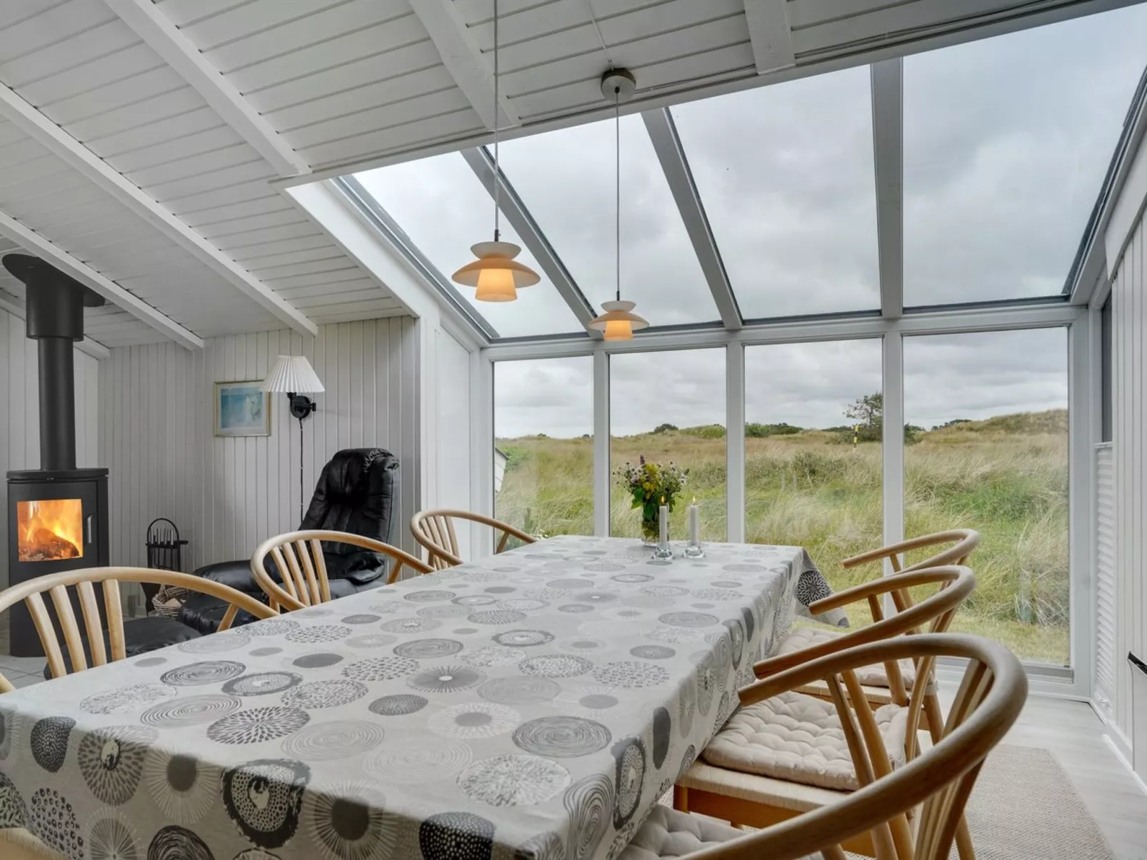 "Arlette" - 1.8km from the sea-Binnen