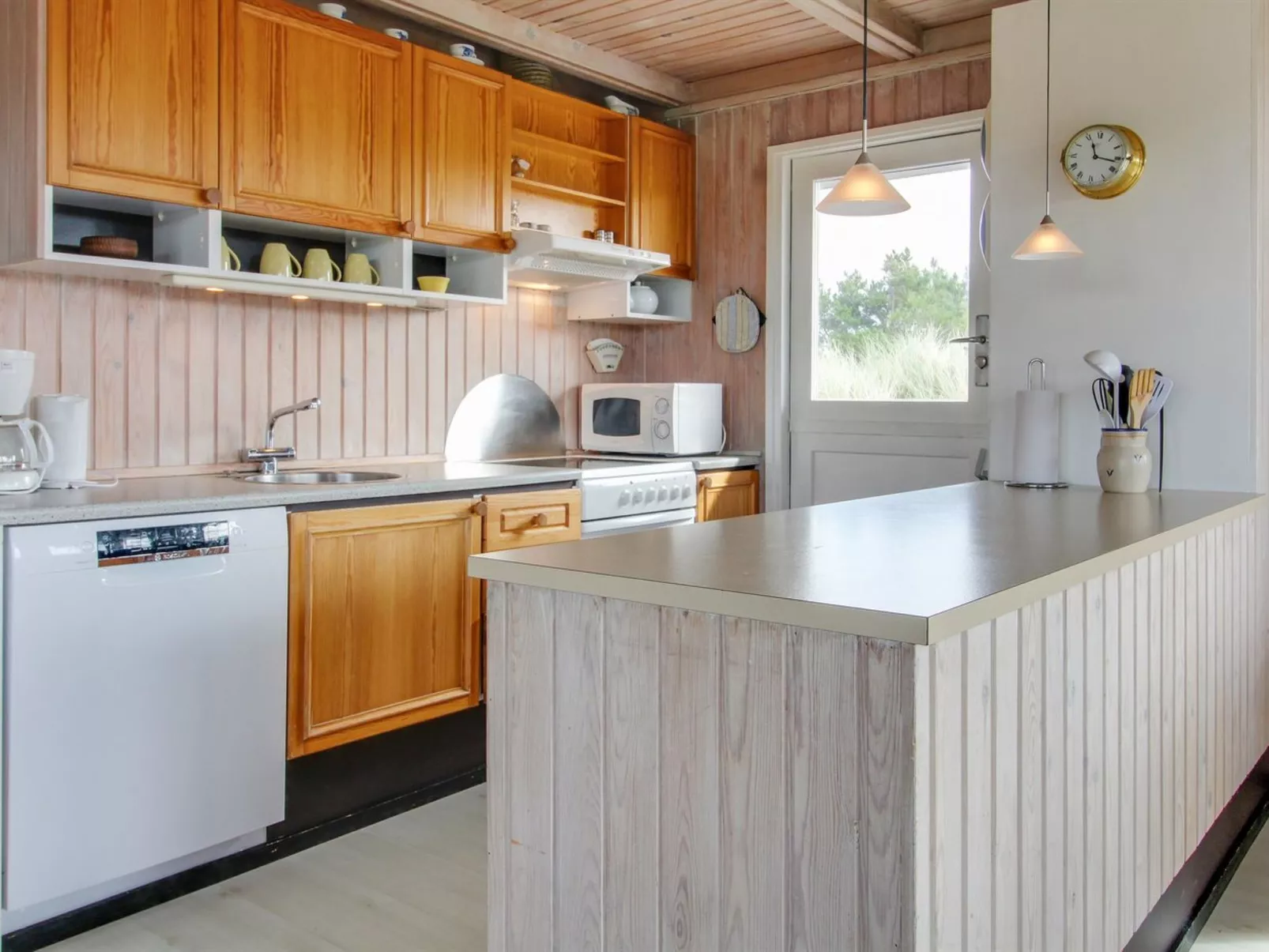 "Elsa" - 700m from the sea-Binnen