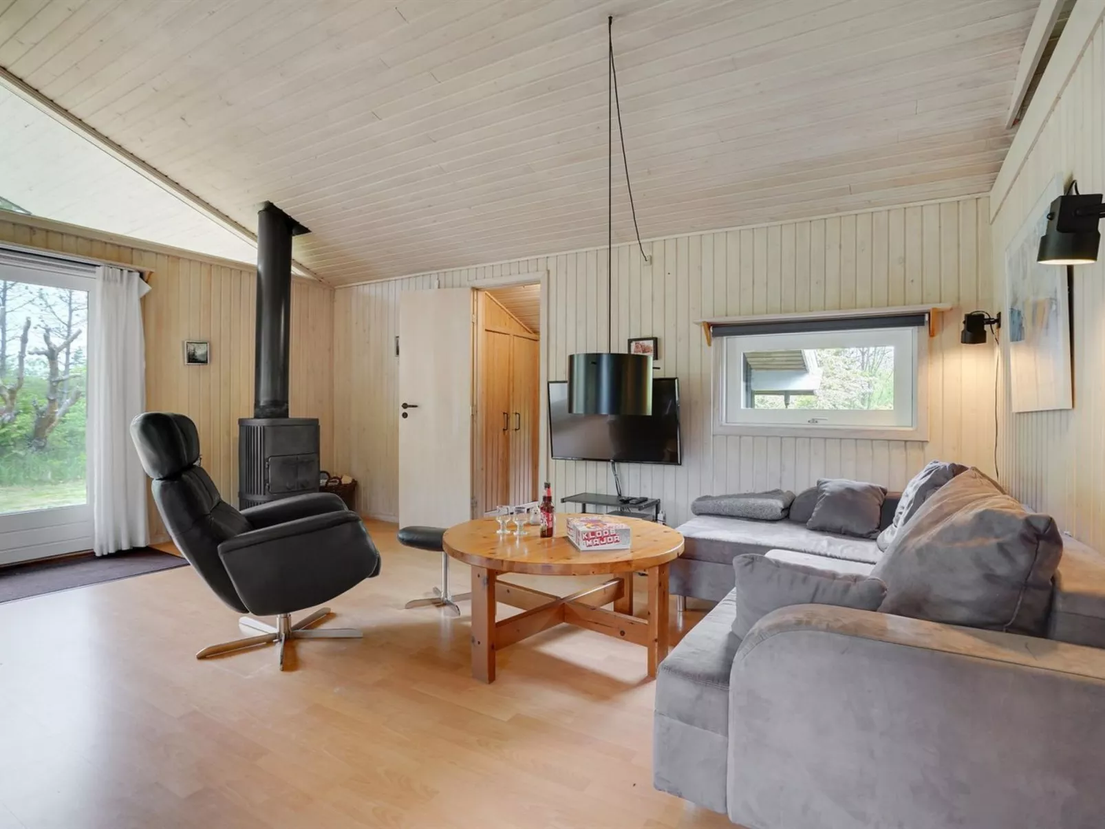 "Evan" - 1.3km from the sea-Binnen