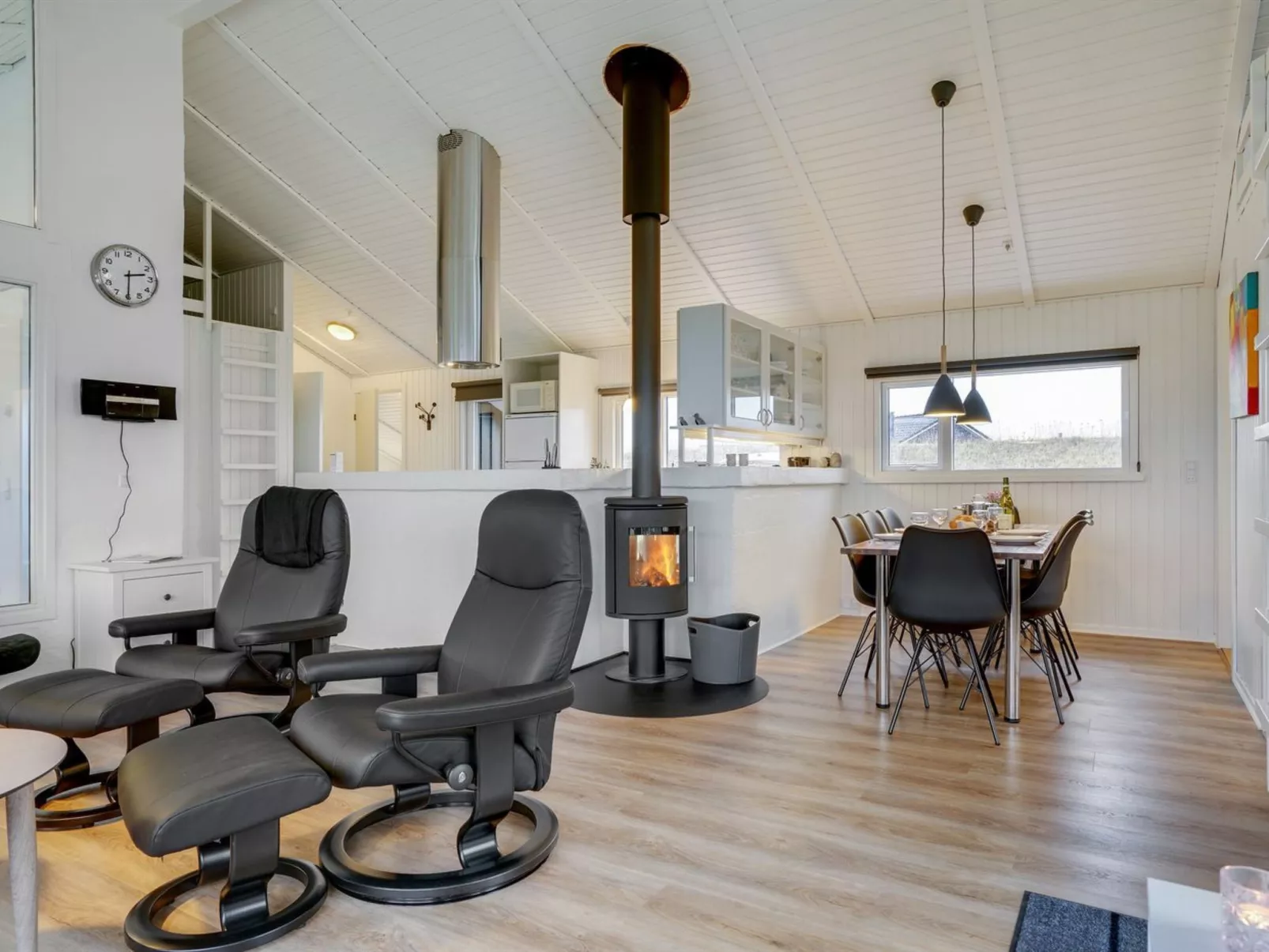 "Hilkka" - 500m from the sea-Binnen