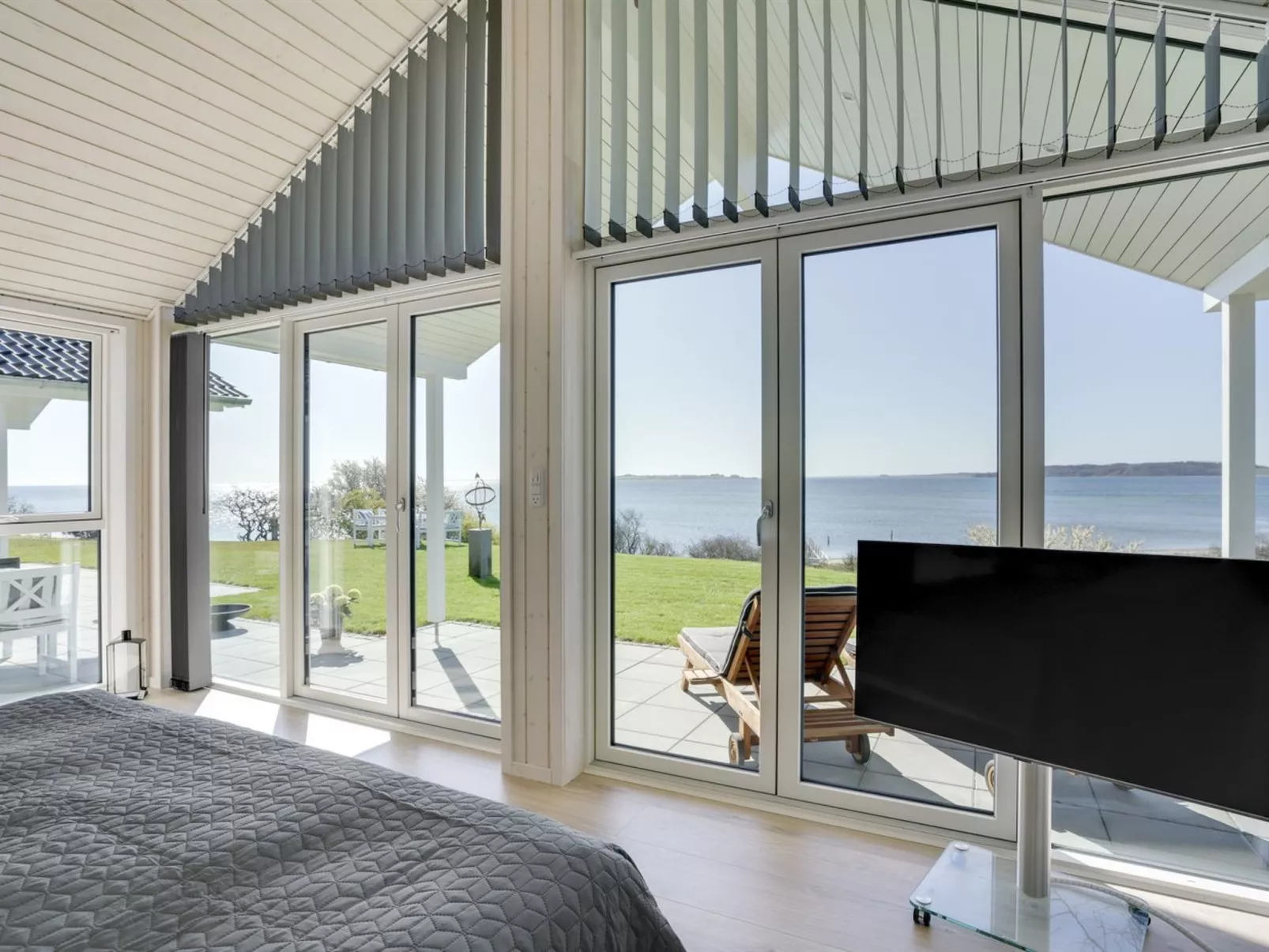 "Lander" - 20m from the sea-Binnen