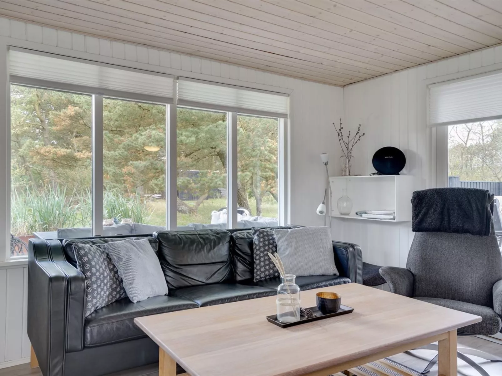 "Monja" - 2.2km from the sea-Binnen