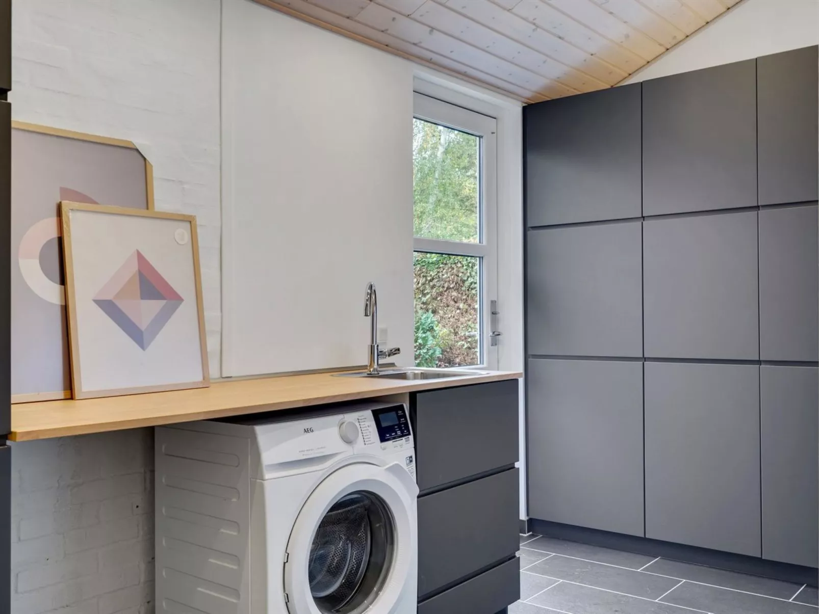 "Nica" - 100m from the sea-Binnen