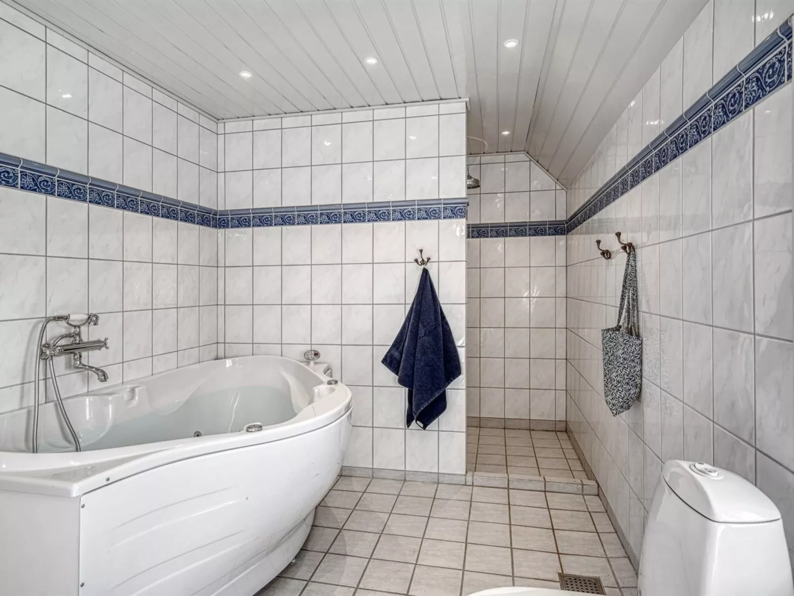 "Sten" - 100m from the sea-Binnen