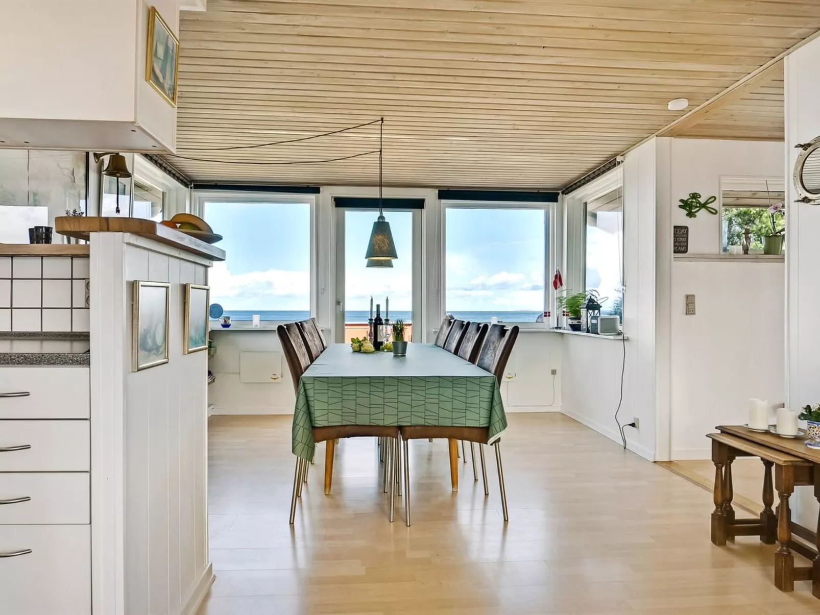 "Eldar" - 5m from the sea-Binnen