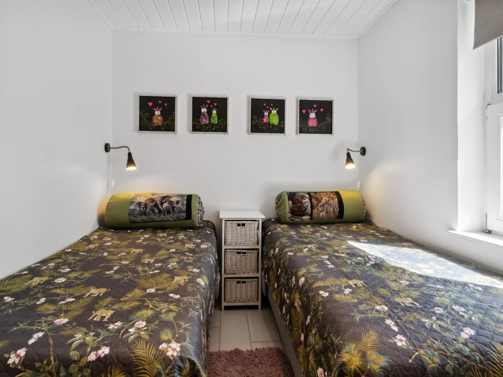 "Alla" - 500m from the sea-Binnen