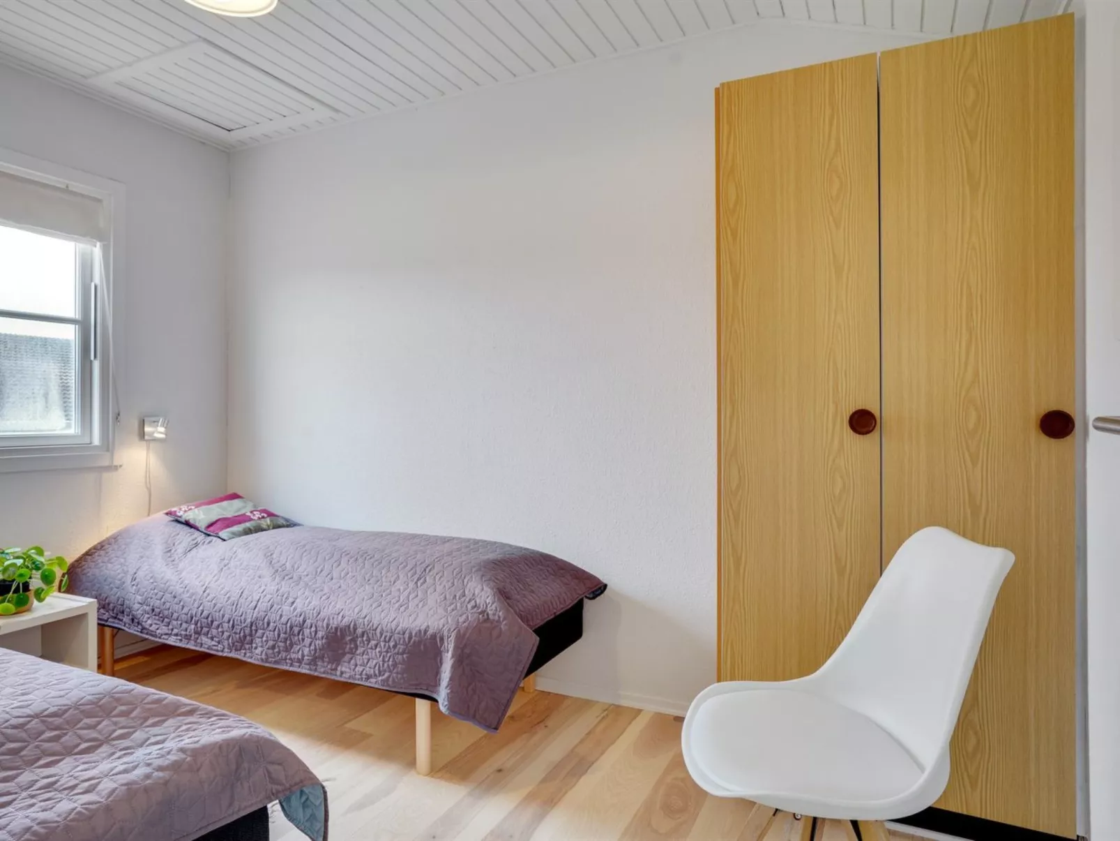 "Tofan" - 100m to the fjord-Binnen