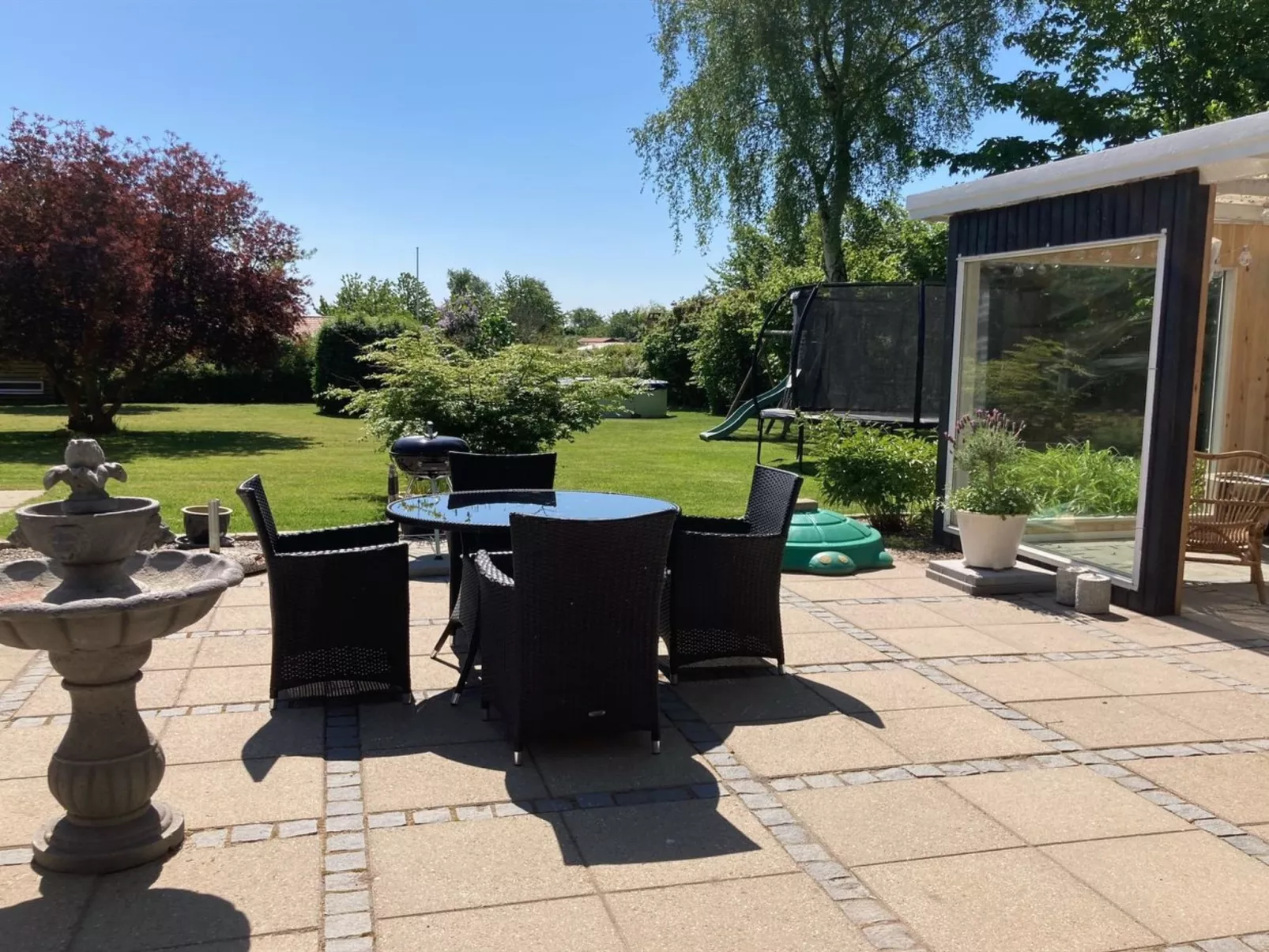 "Jeip" - 400m to the fjord-Buiten