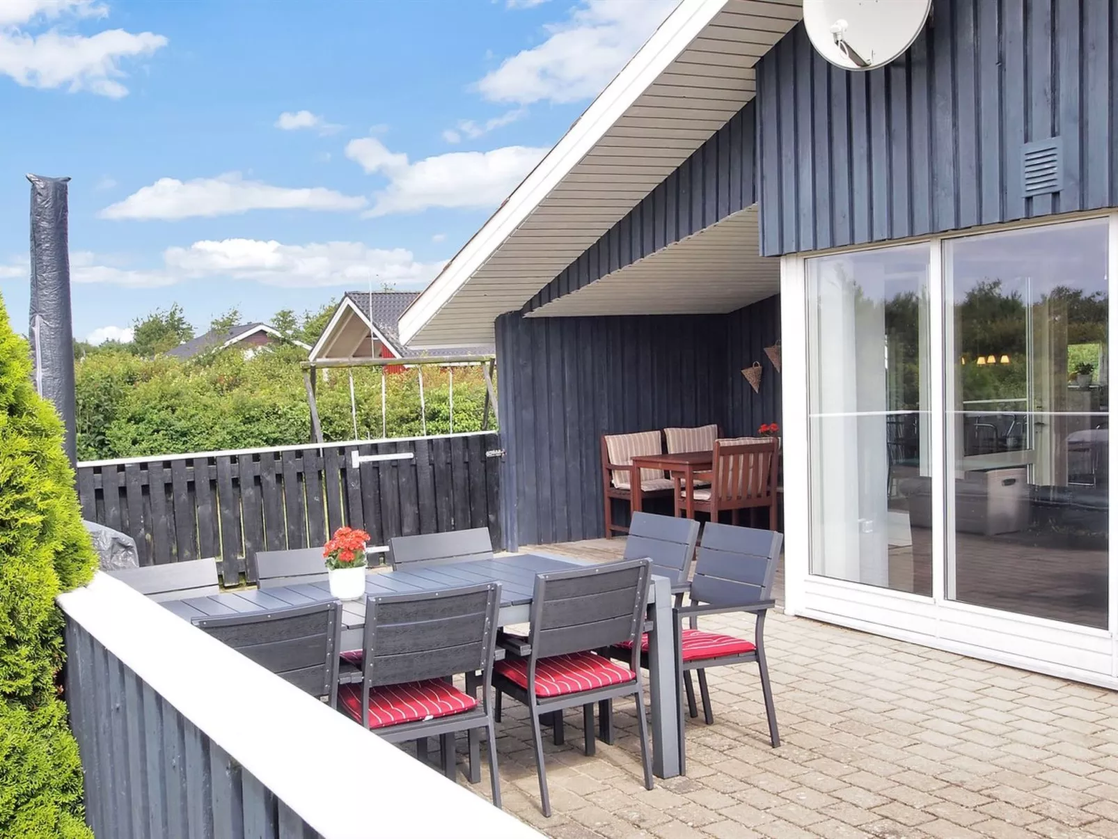 "Benjamina" - 530m to the fjord-Buiten