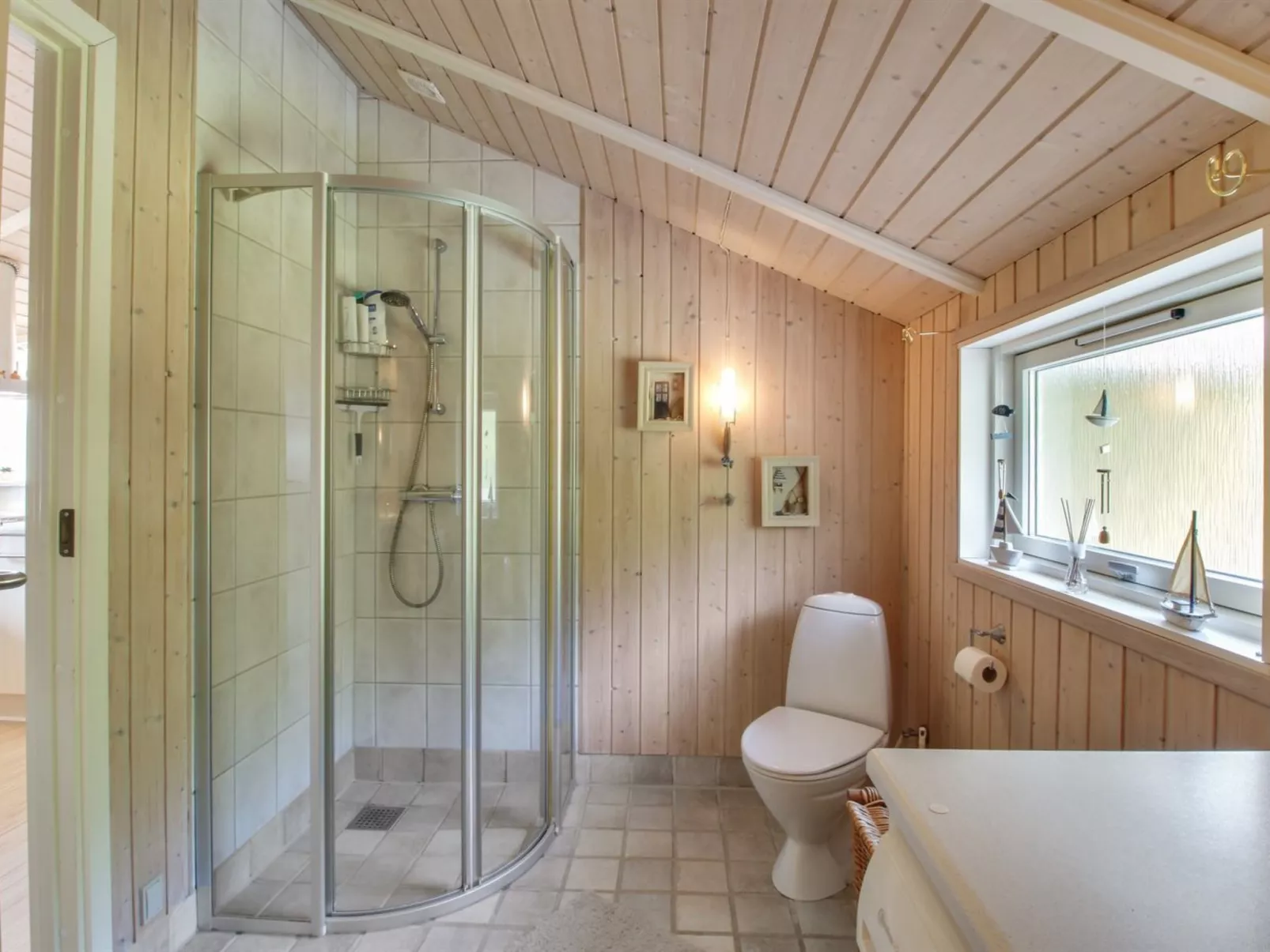 "Thore" - 400m from the sea-Binnen