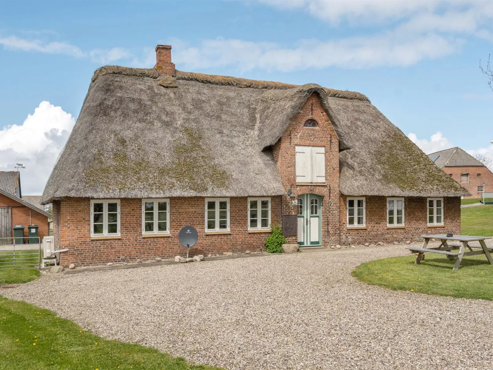 "Inda" - 10km from the sea-Buiten