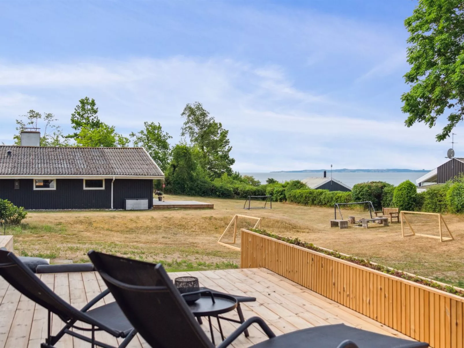 "Edina" - 350m from the sea-Buiten