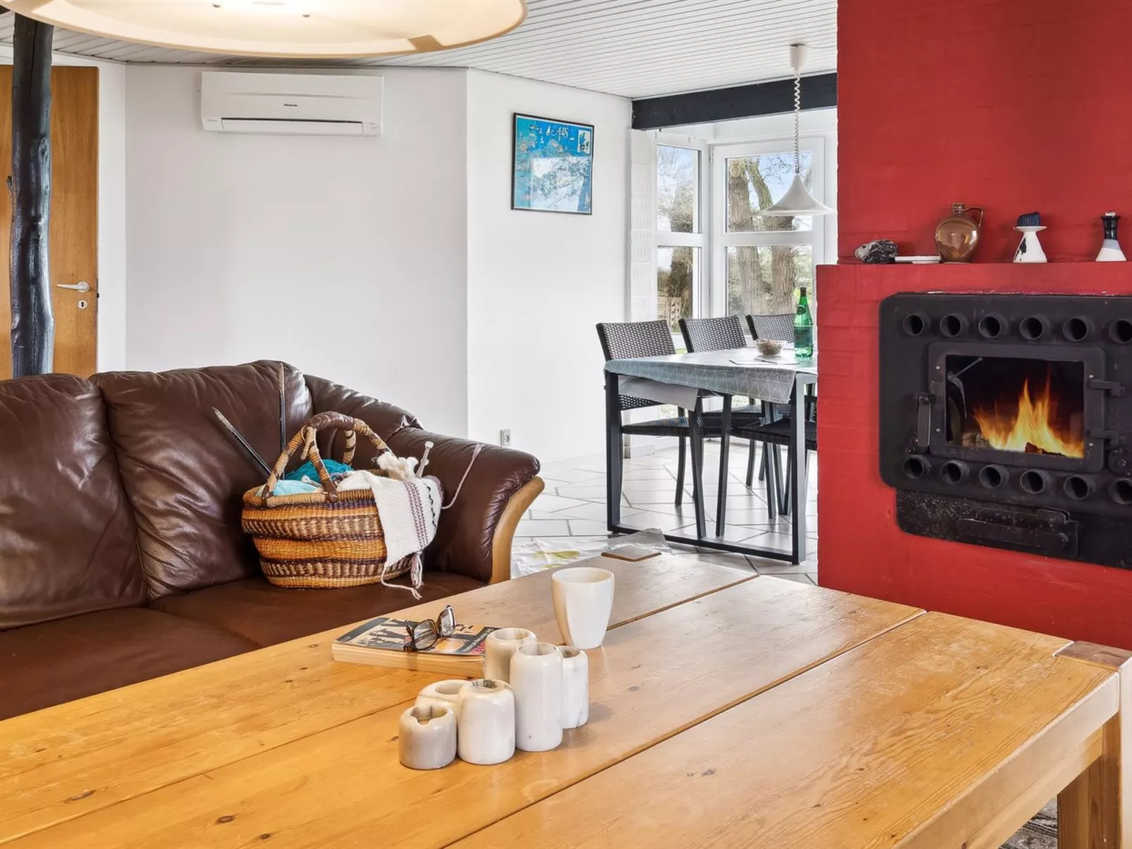 "Thara" - 100m from the sea-Binnen