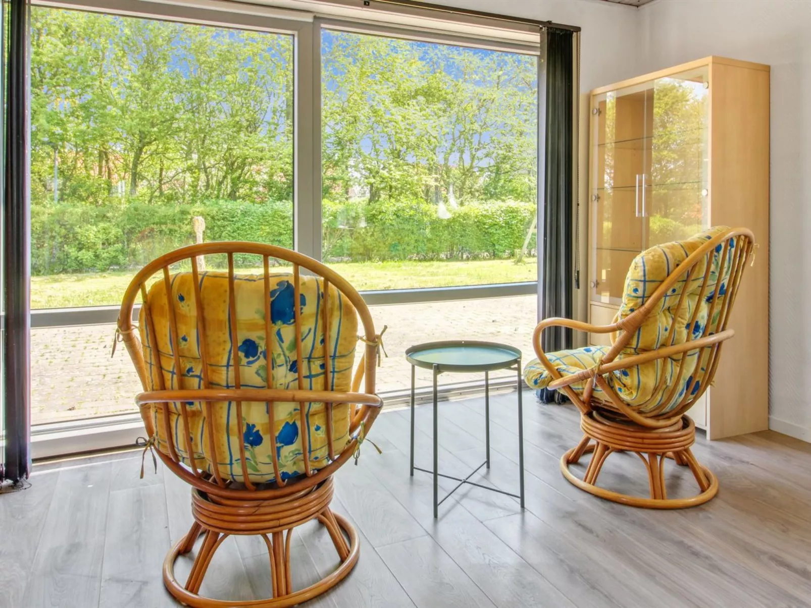 "Aku" - 24km from the sea-Binnen