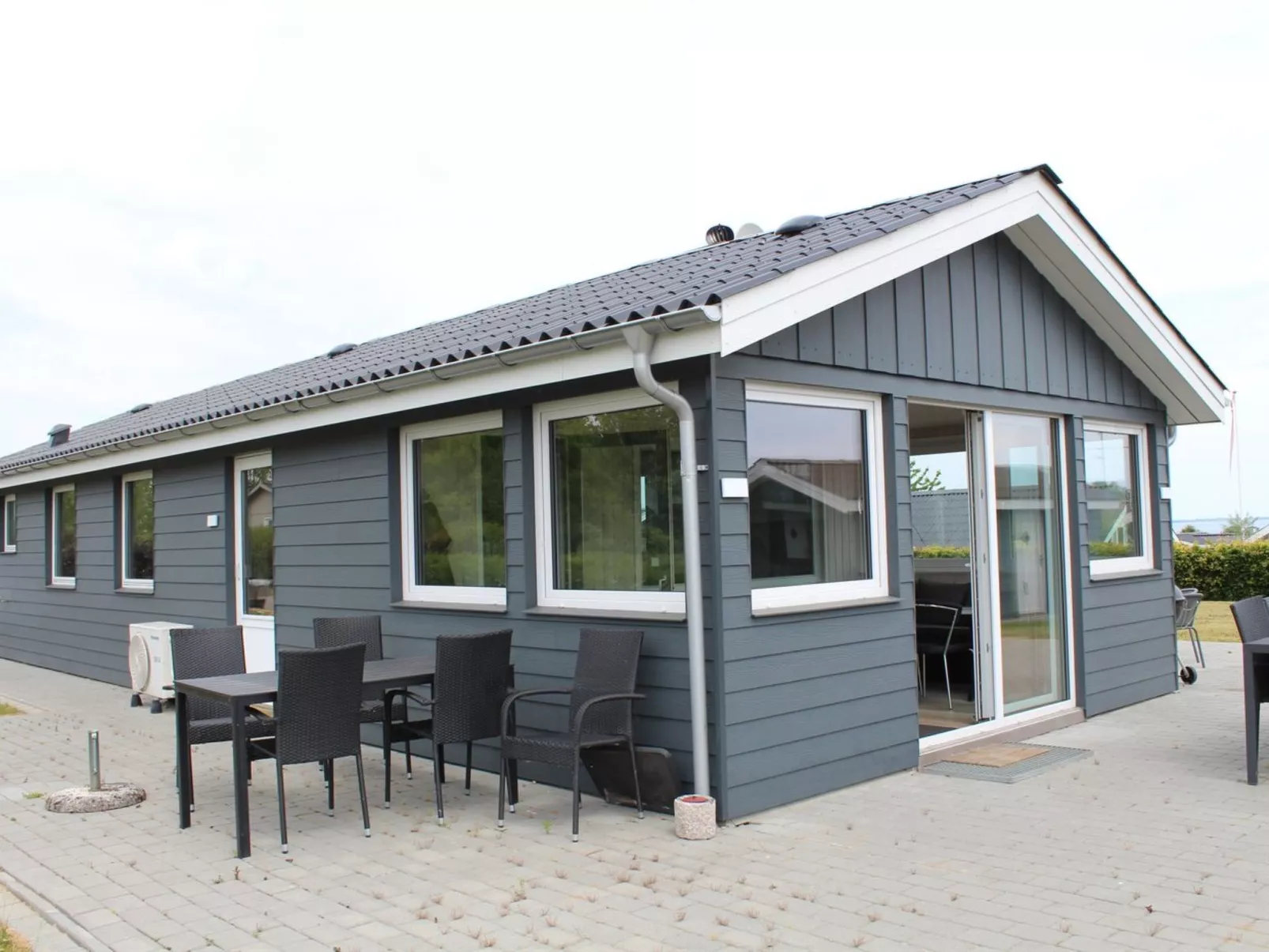 "Jannik" - 300m from the sea-Buiten